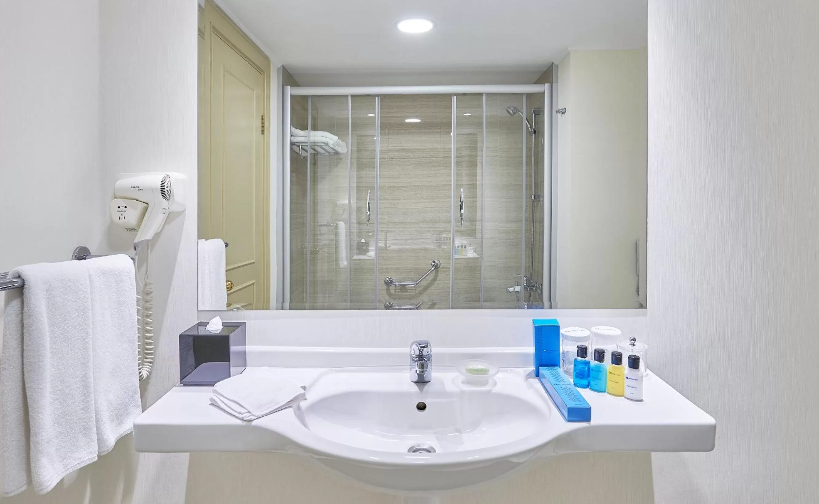 Bathroom in Wyndham Tashkent