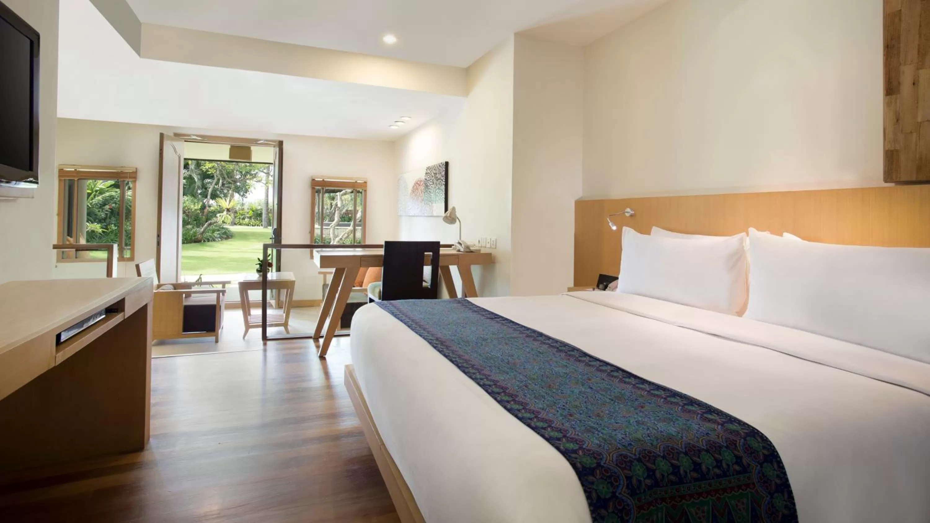 Bedroom, Bed in Holiday Inn Resort Baruna Bali by IHG