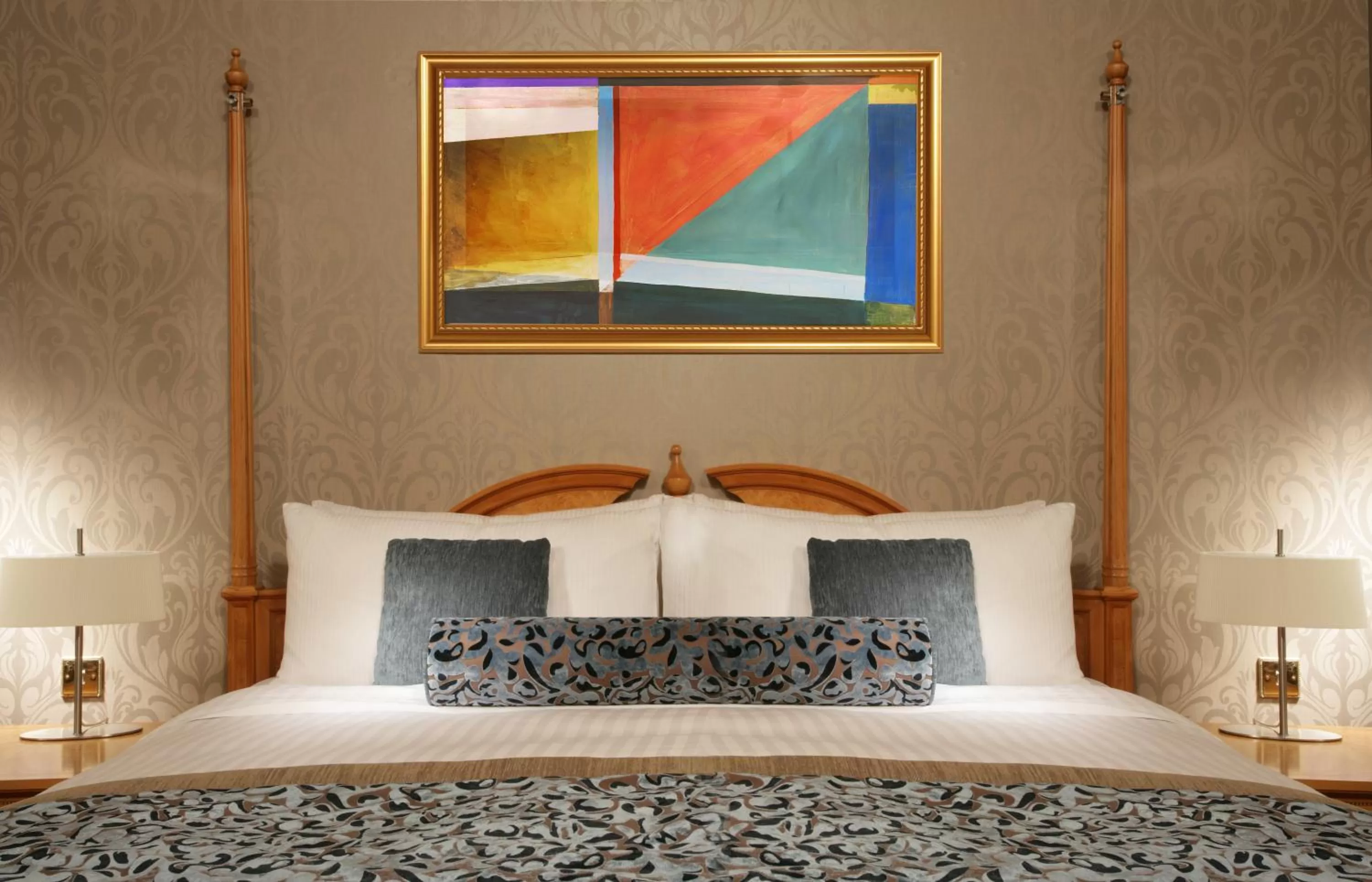 Bed in Chelsea Plaza Hotel