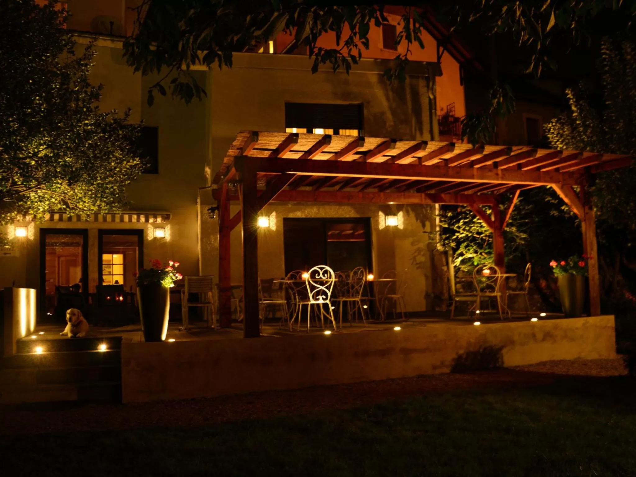 Night in Hotel Les Terrasses