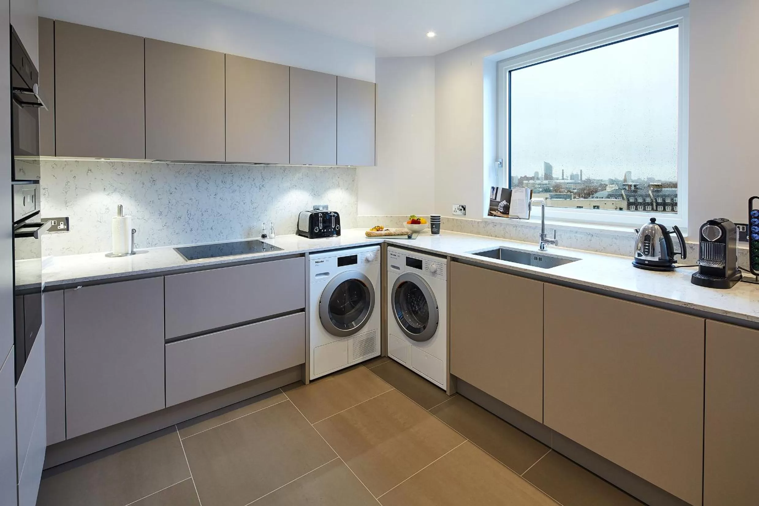 Kitchen or kitchenette in Cheval Gloucester Park at Kensington