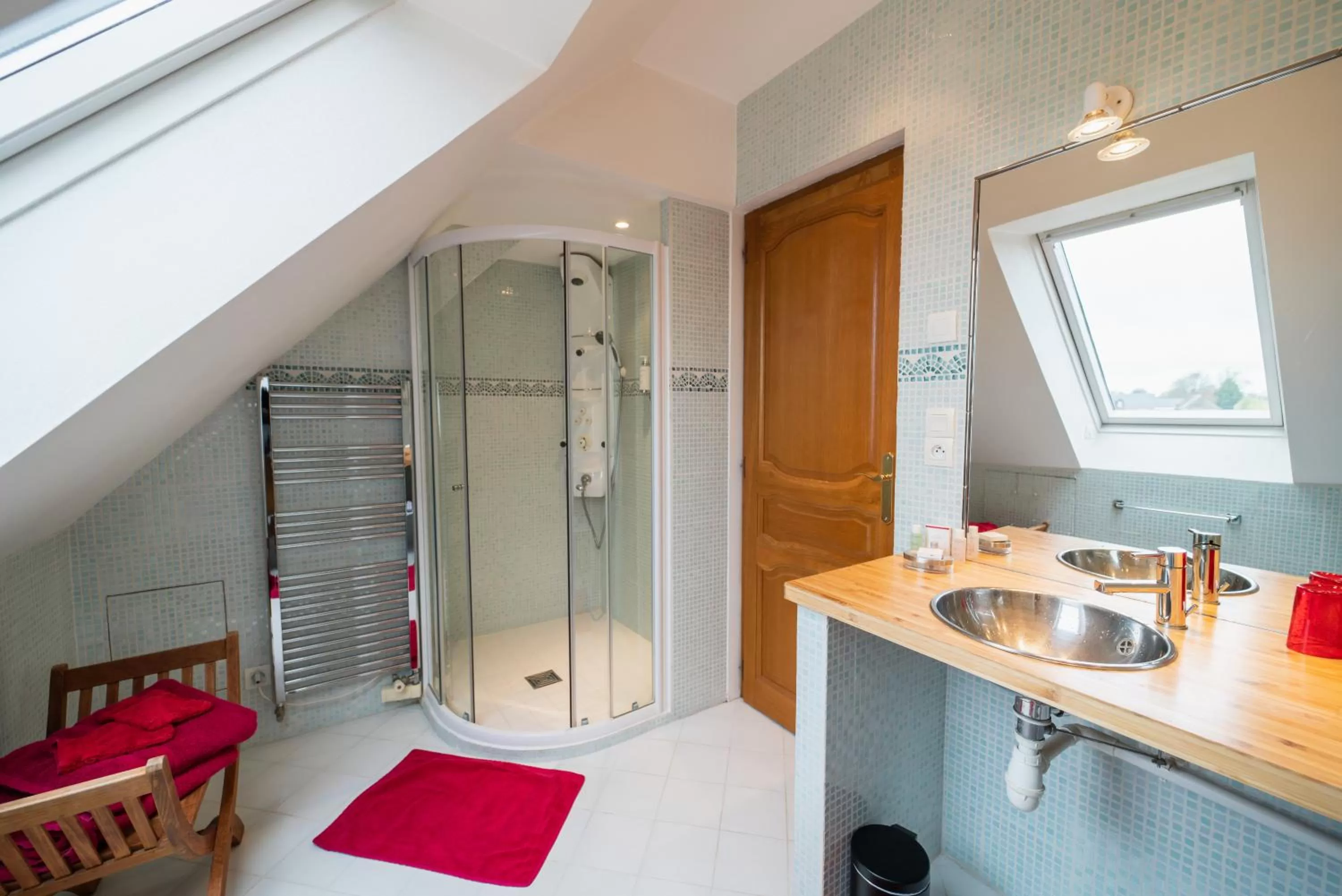 Bathroom in La Poignardière