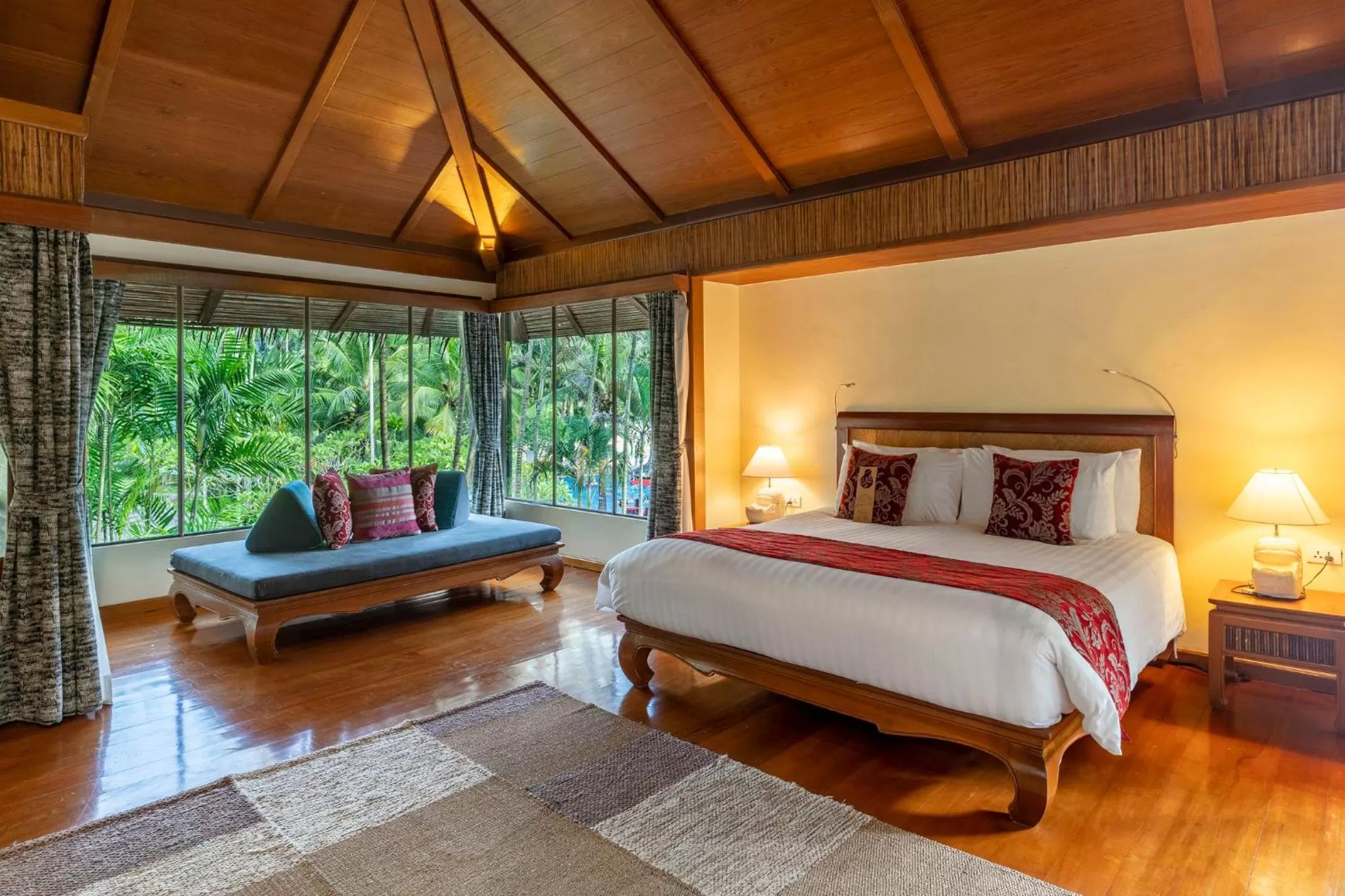 Photo of the whole room, Bed in Centara Koh Chang Tropicana Resort