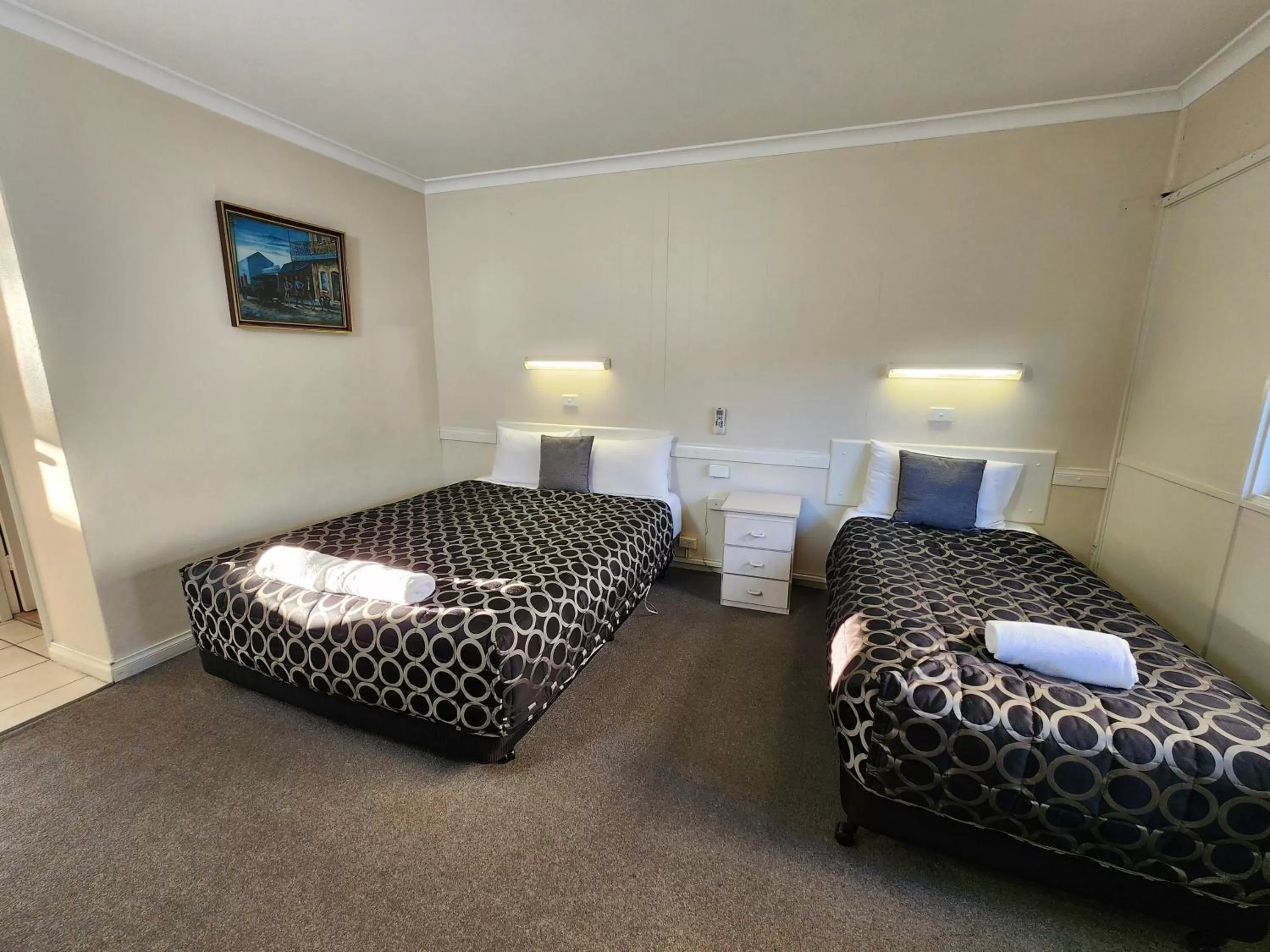 Bed in Hume Inn Motel Albury CBD