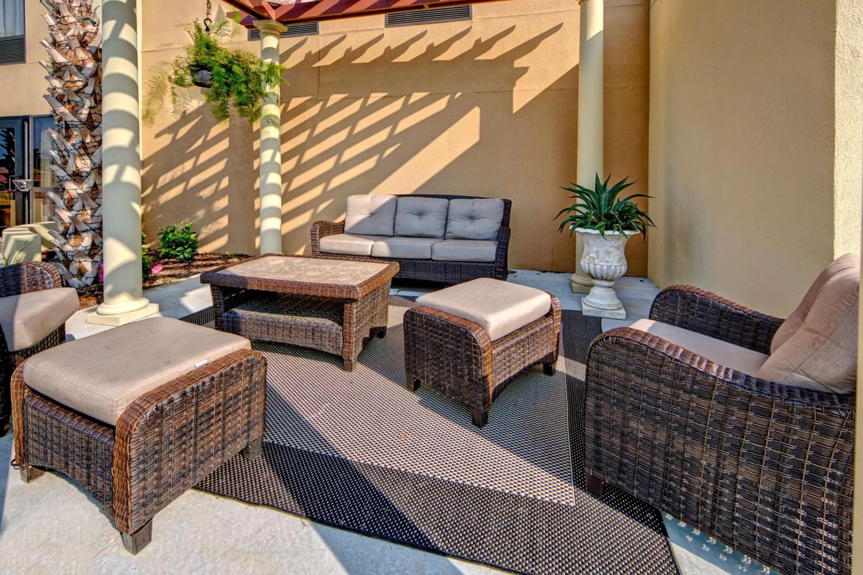 Property building in Hampton Inn Laurinburg