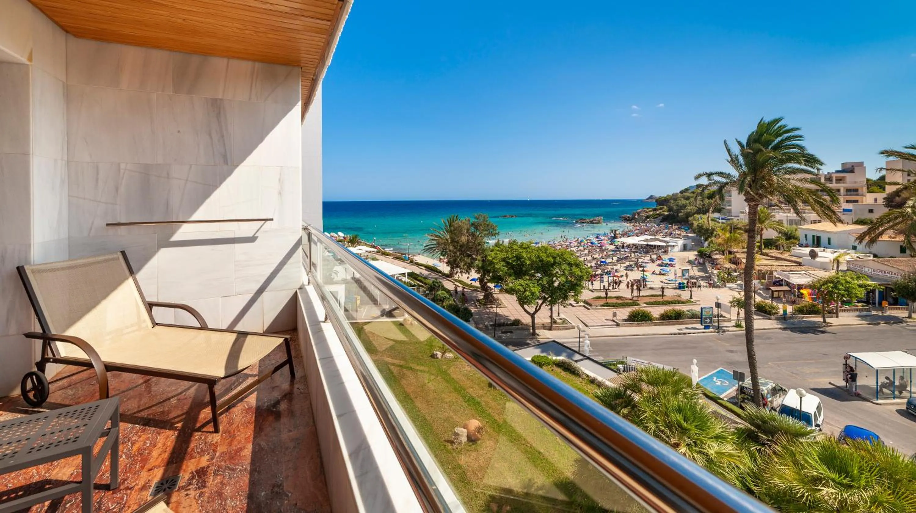 Sea view in Hotel Serrano Palace