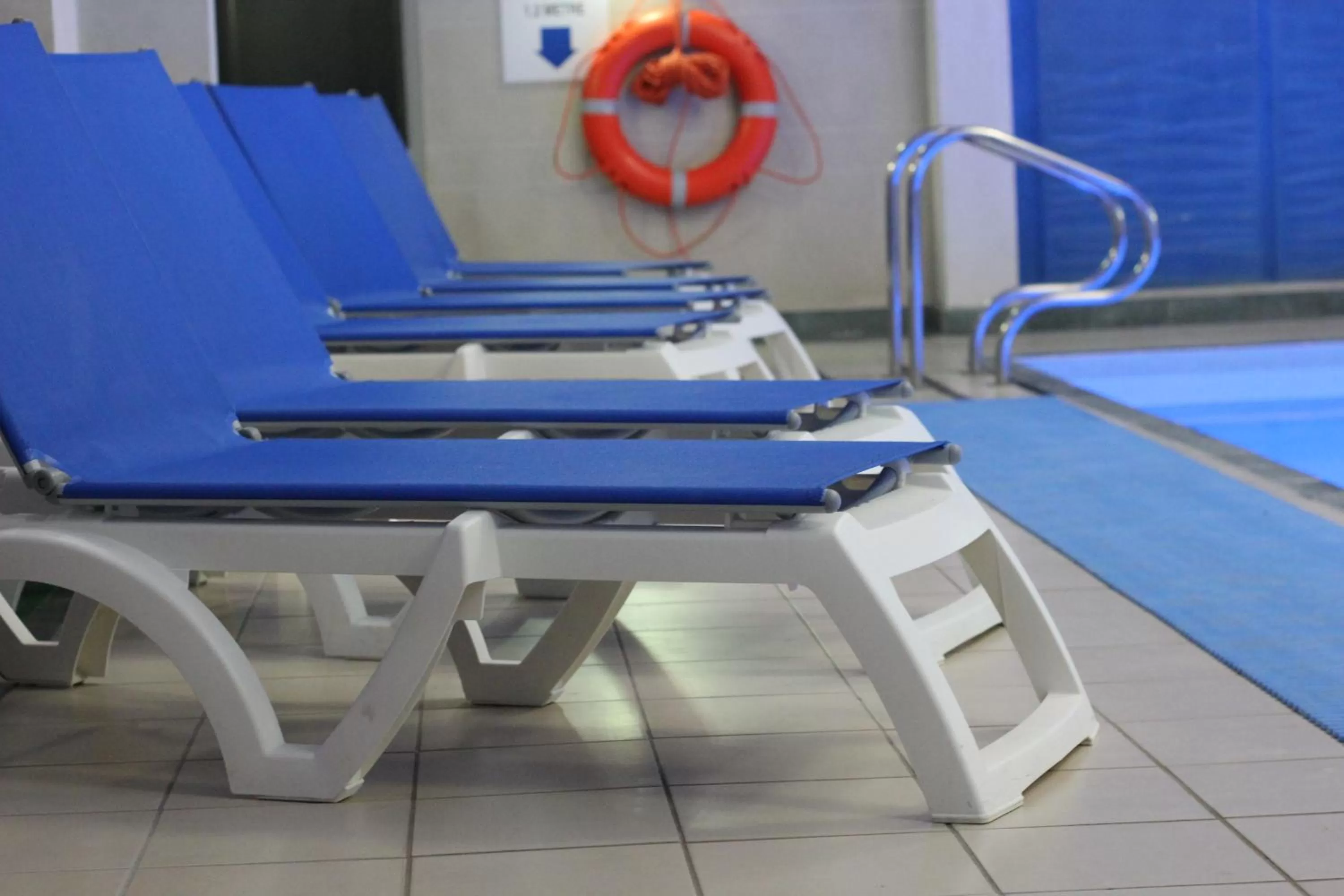 Swimming pool in Pendley Manor