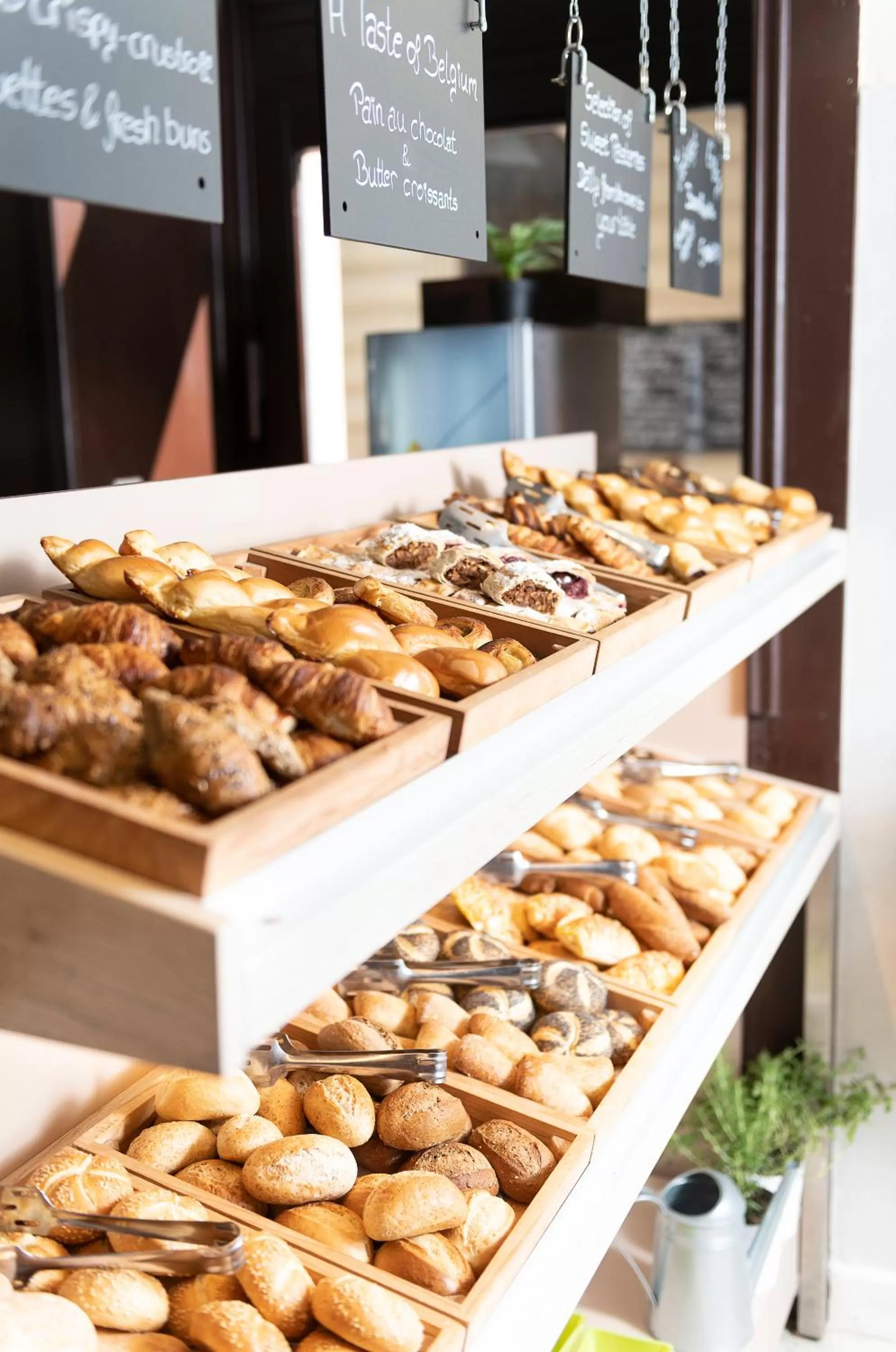 Food and drinks in Three Corners Hotel Art