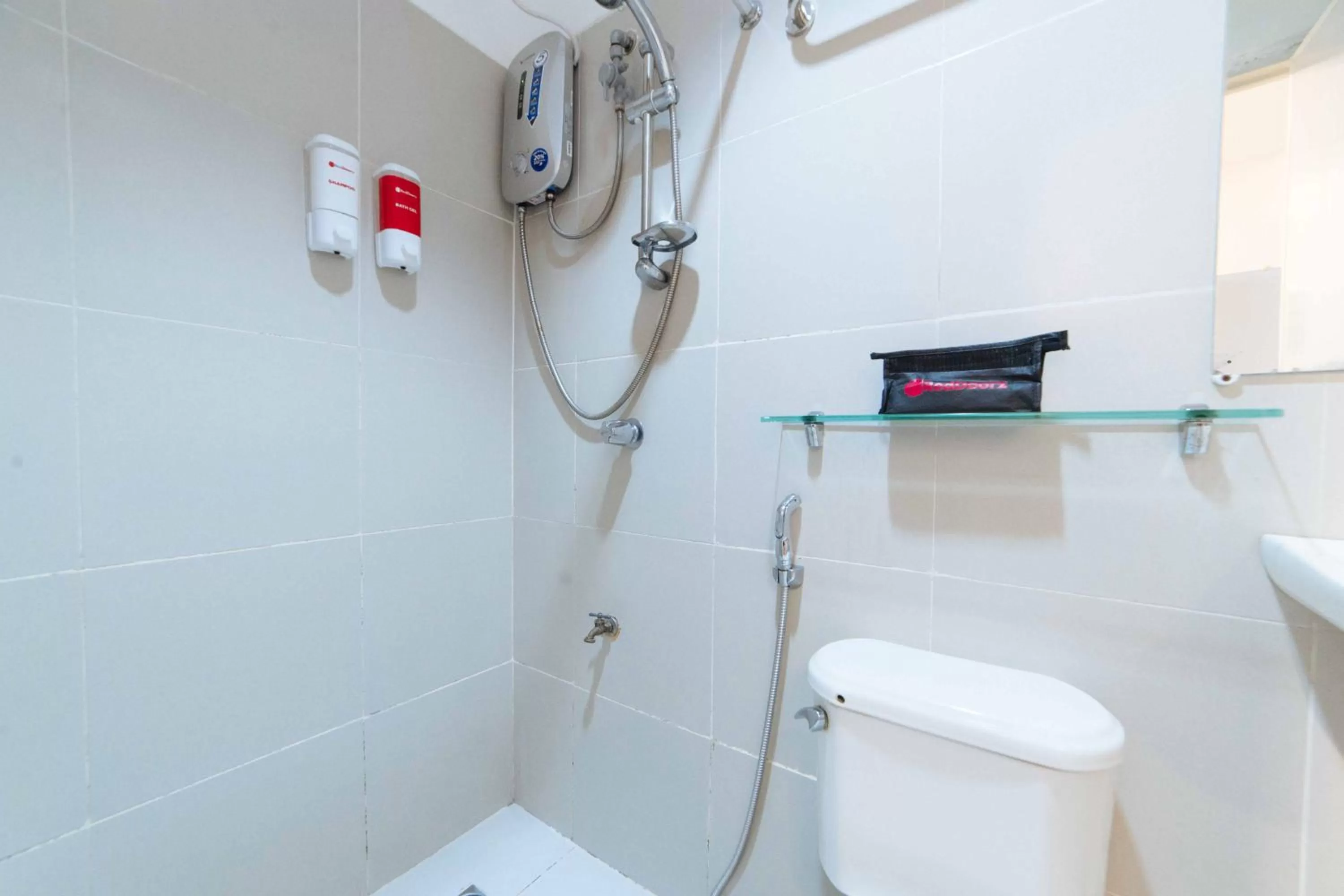 Bathroom in RedDoorz Plus near SM Lanang Davao