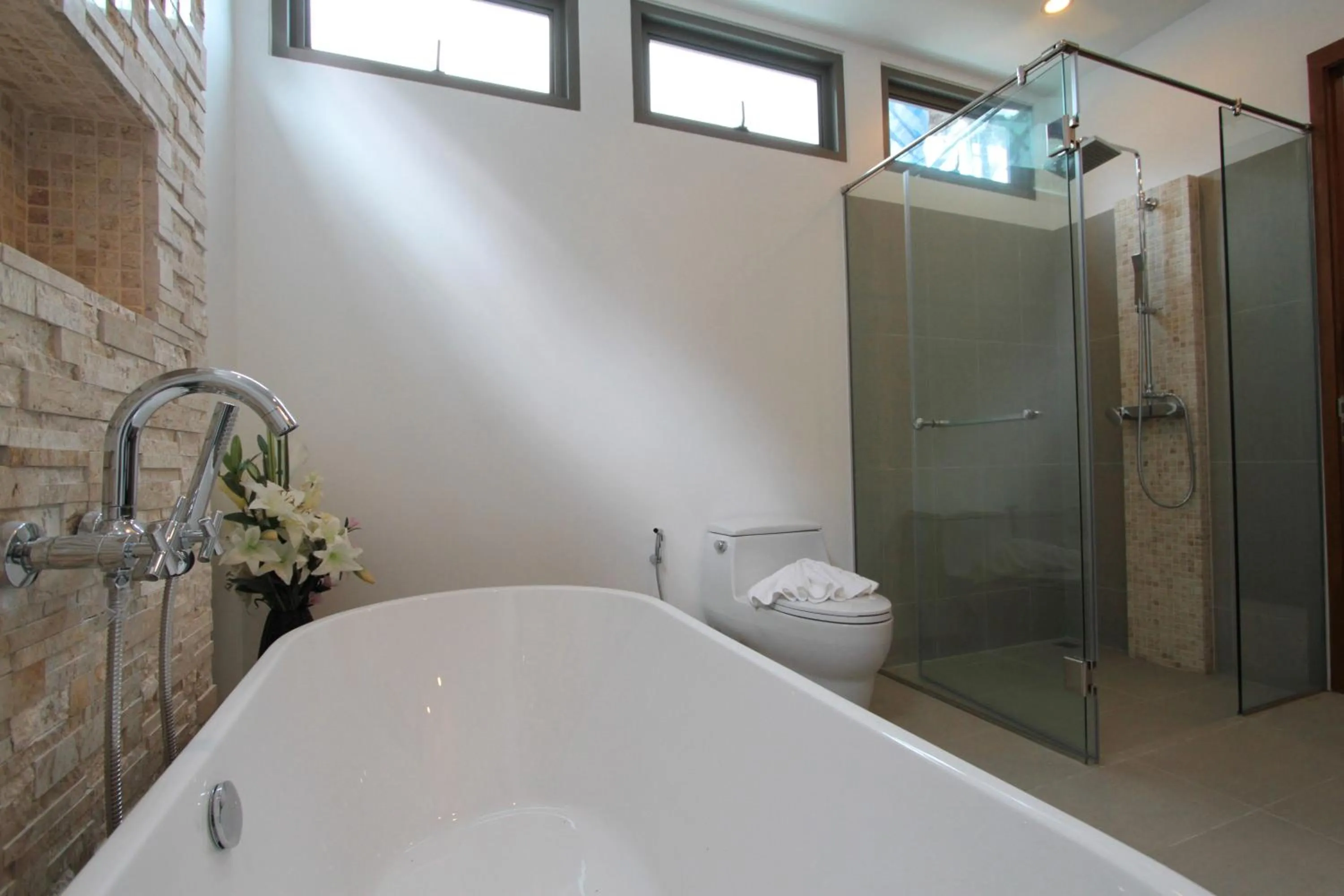 Shower in Ya Nui Beach Villas