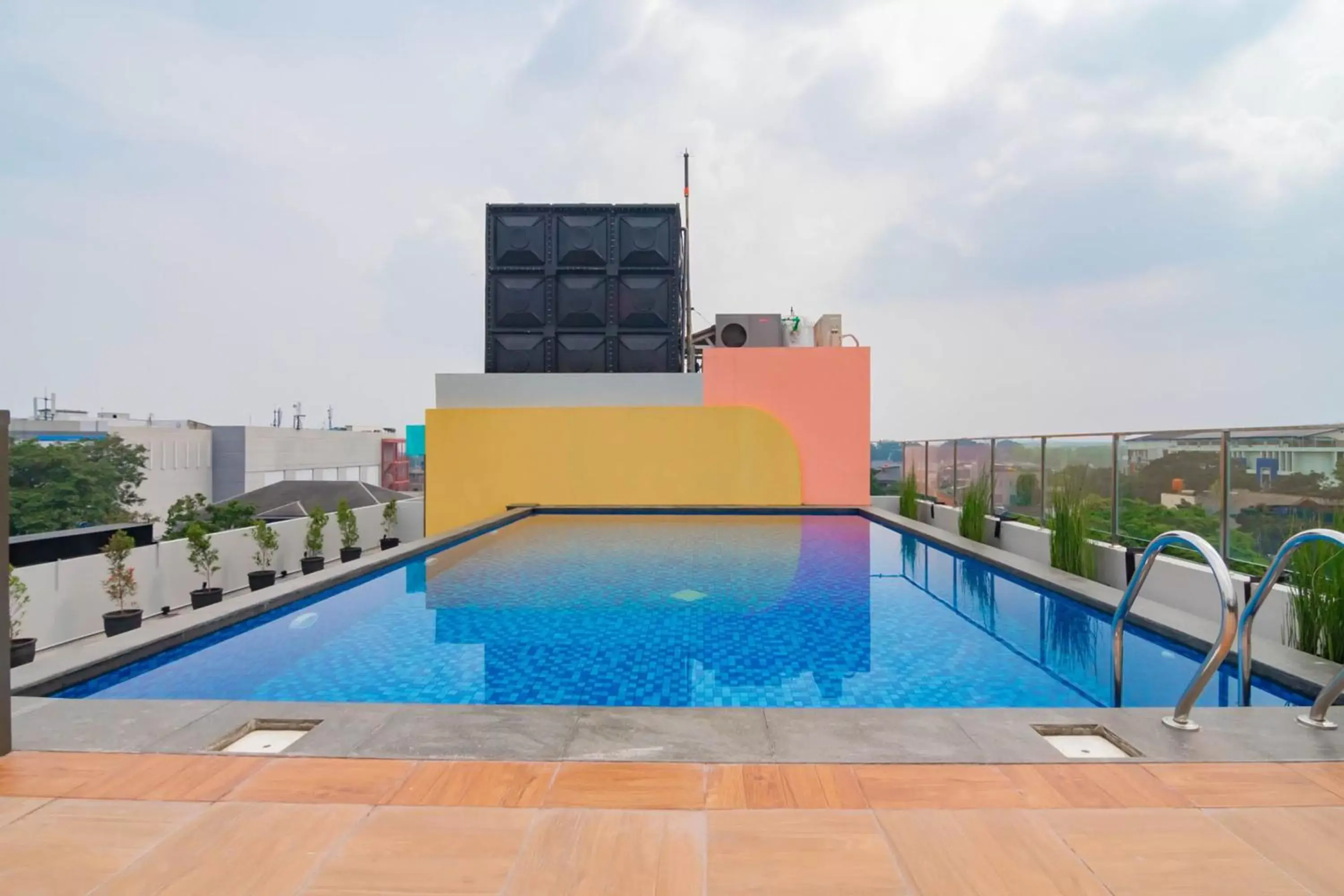 Sans Hotel Alexander Bandung Sans Hotel Alexander Bandung