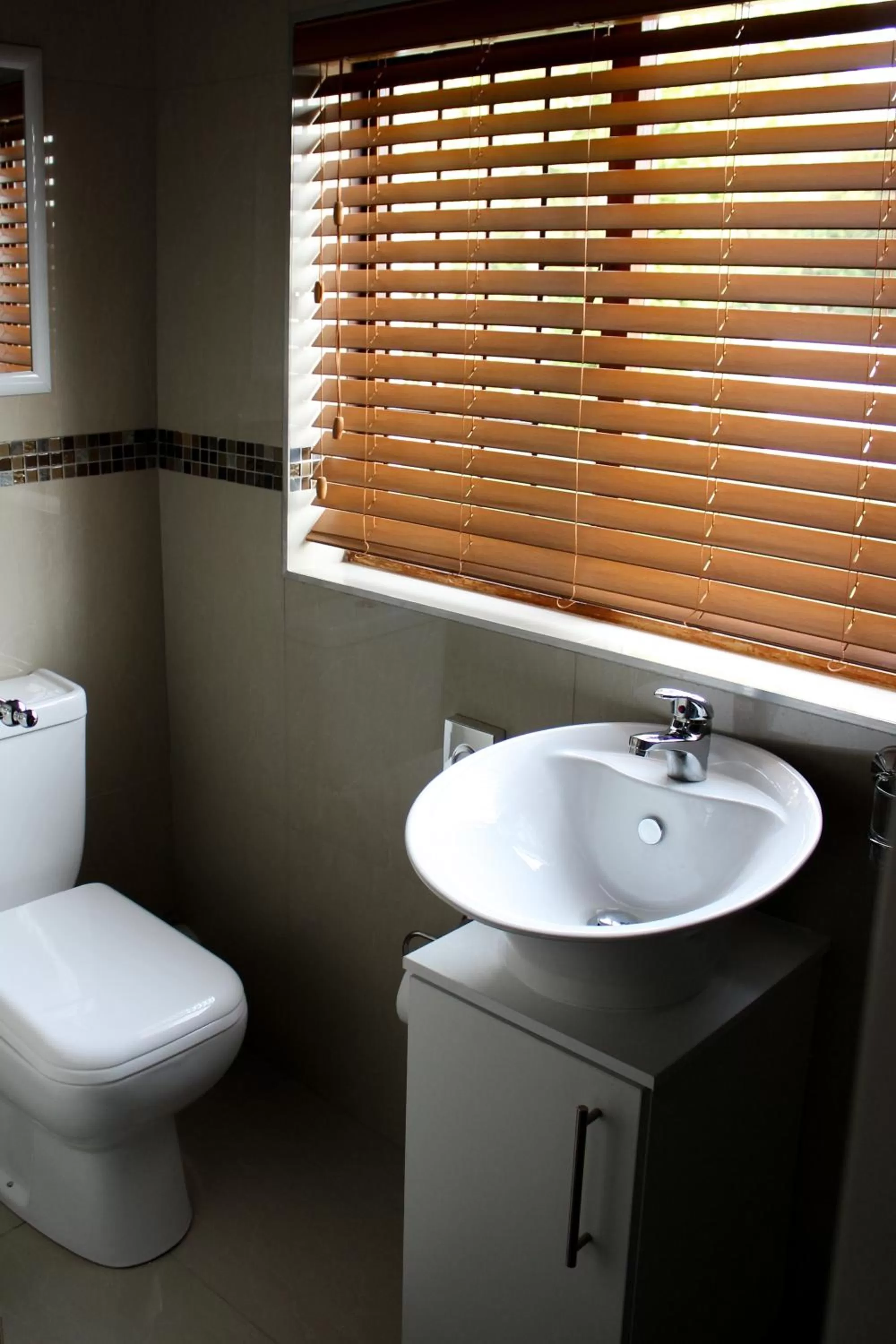 Bedroom in Victoria Heights B&B