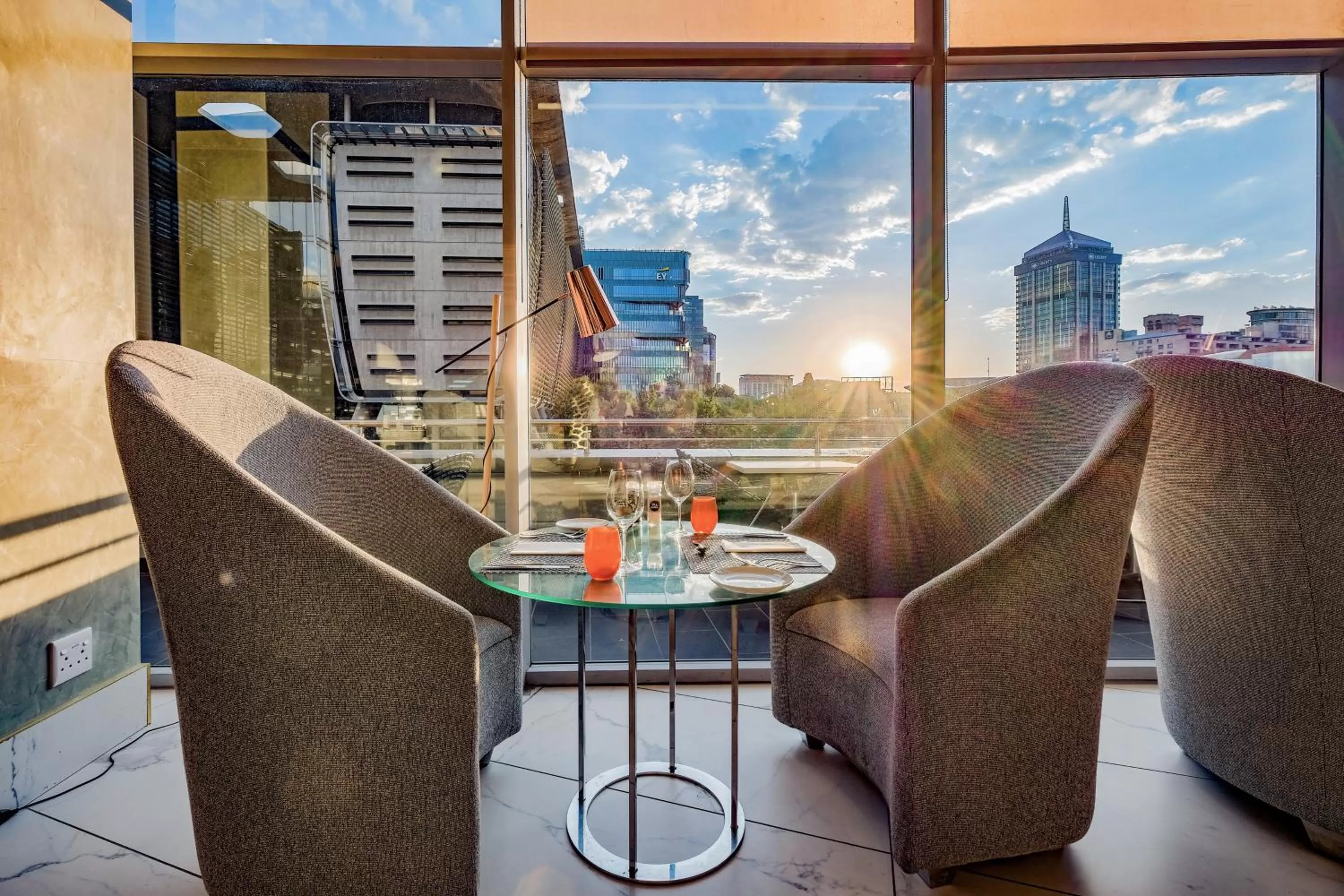 Restaurant/places to eat in Radisson Blu Gautrain Hotel, Sandton Johannesburg