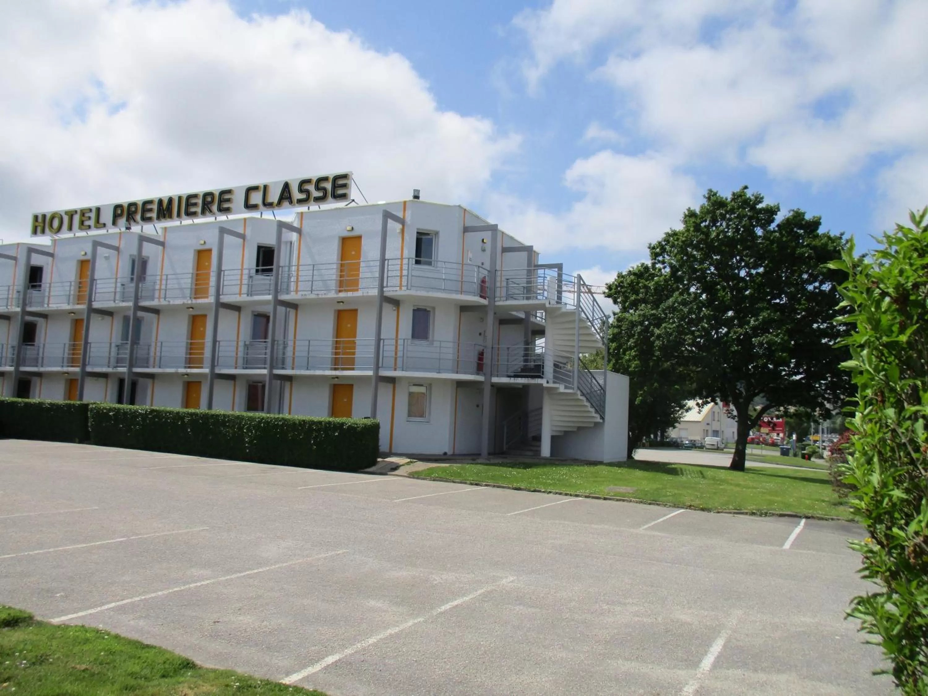 Facade/entrance in Première Classe Cherbourg - Tourlaville