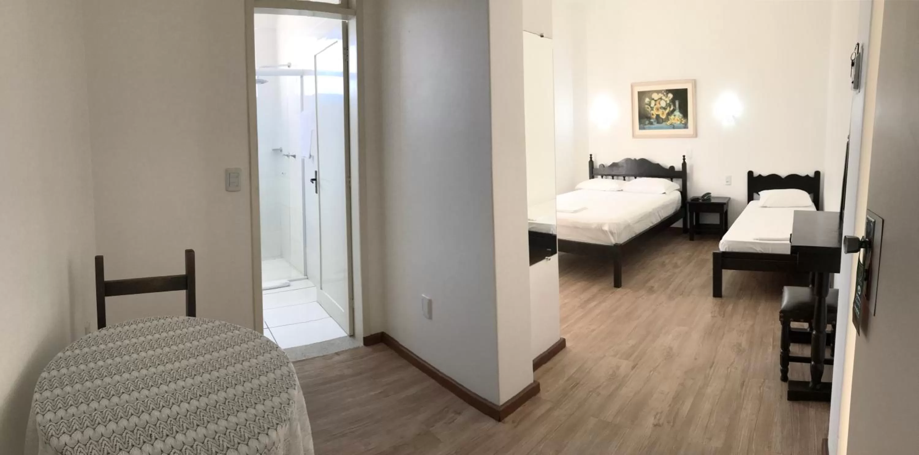 Photo of the whole room, Bed in Farol Hotel