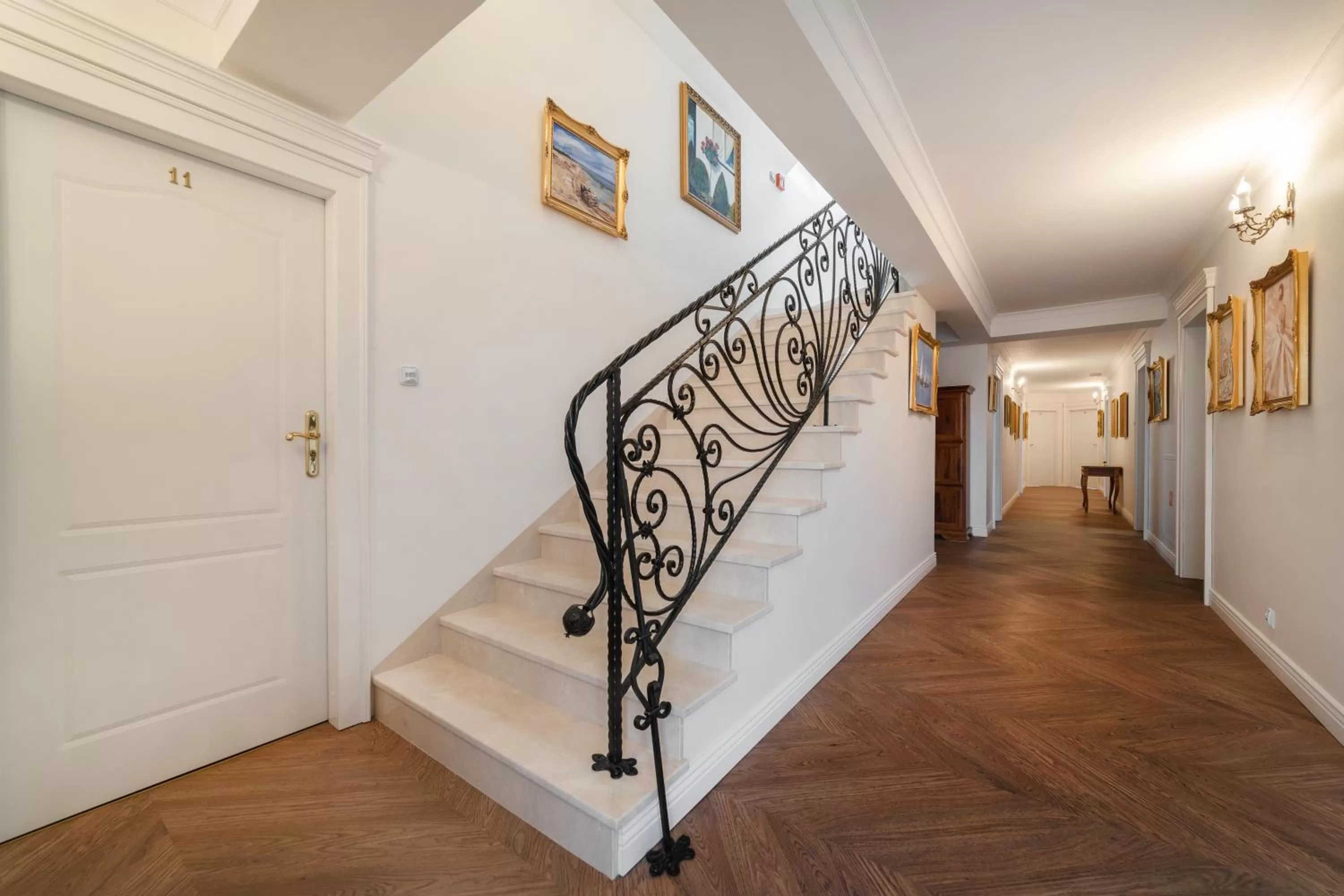 Lobby or reception in Pensjonat & Restauracja Admirał