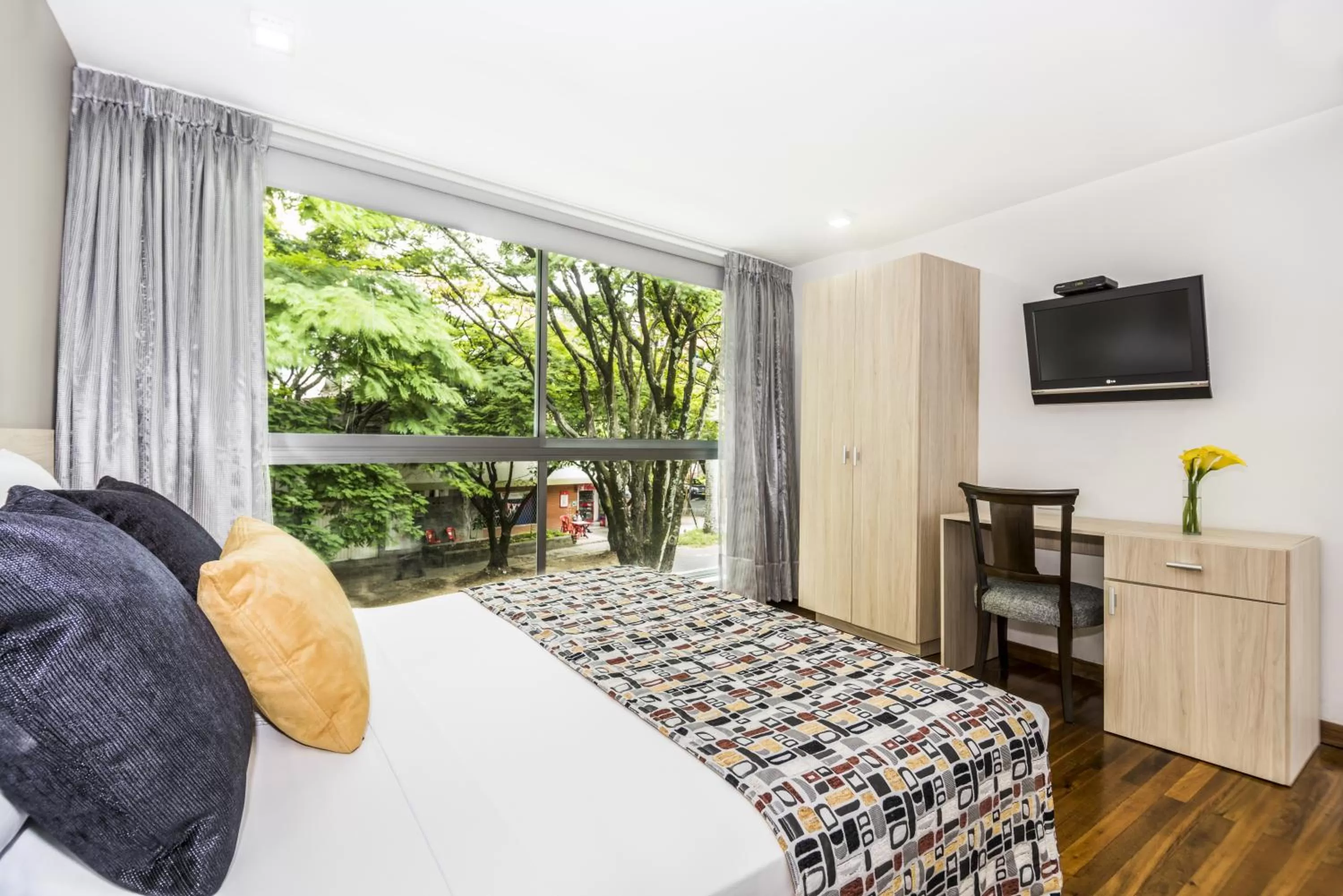 Bed in Hotel Asturias Medellin