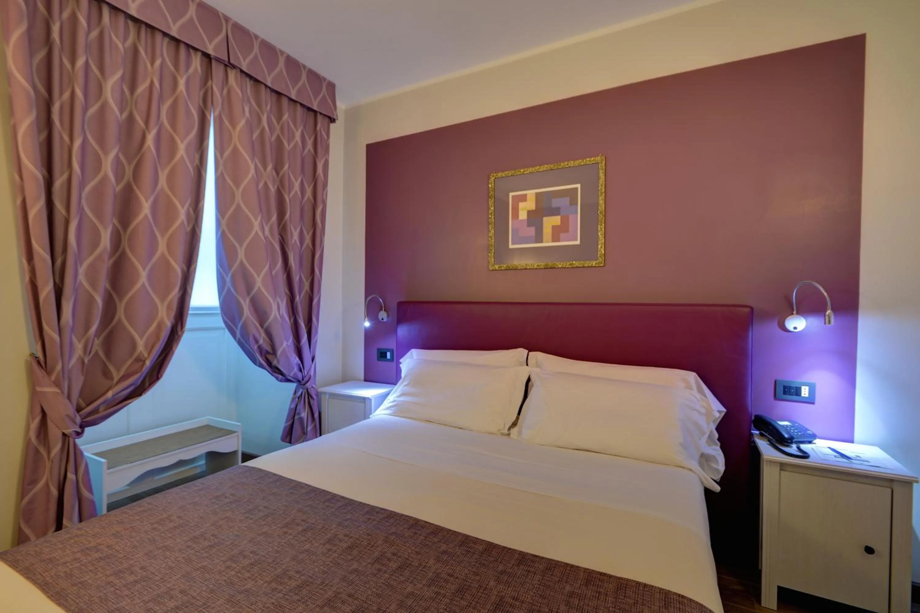 Photo of the whole room, Bed in Best Western Hotel Genio