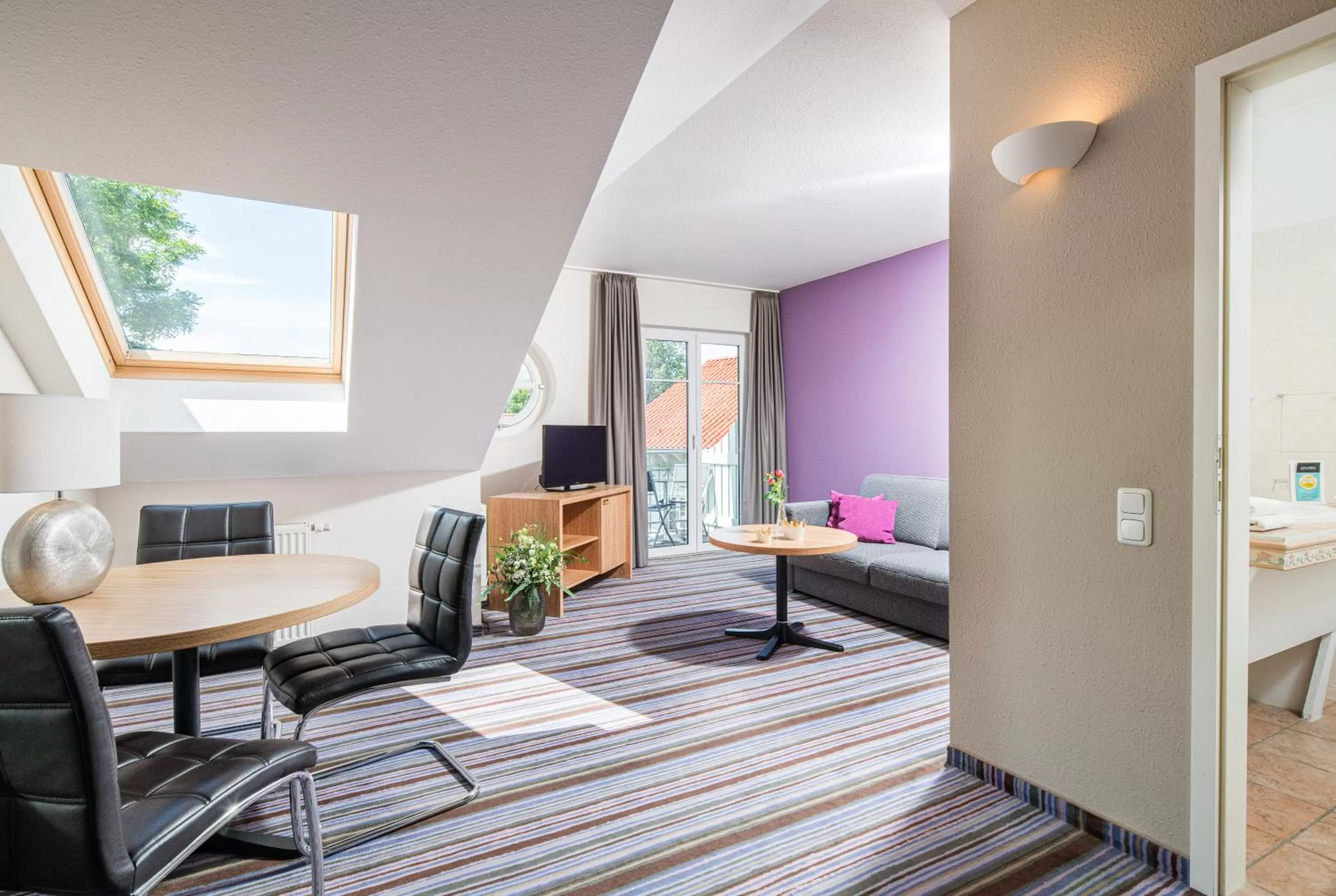 Living room, Bed in Hotel Residenz Waldkrone Kühlungsborn