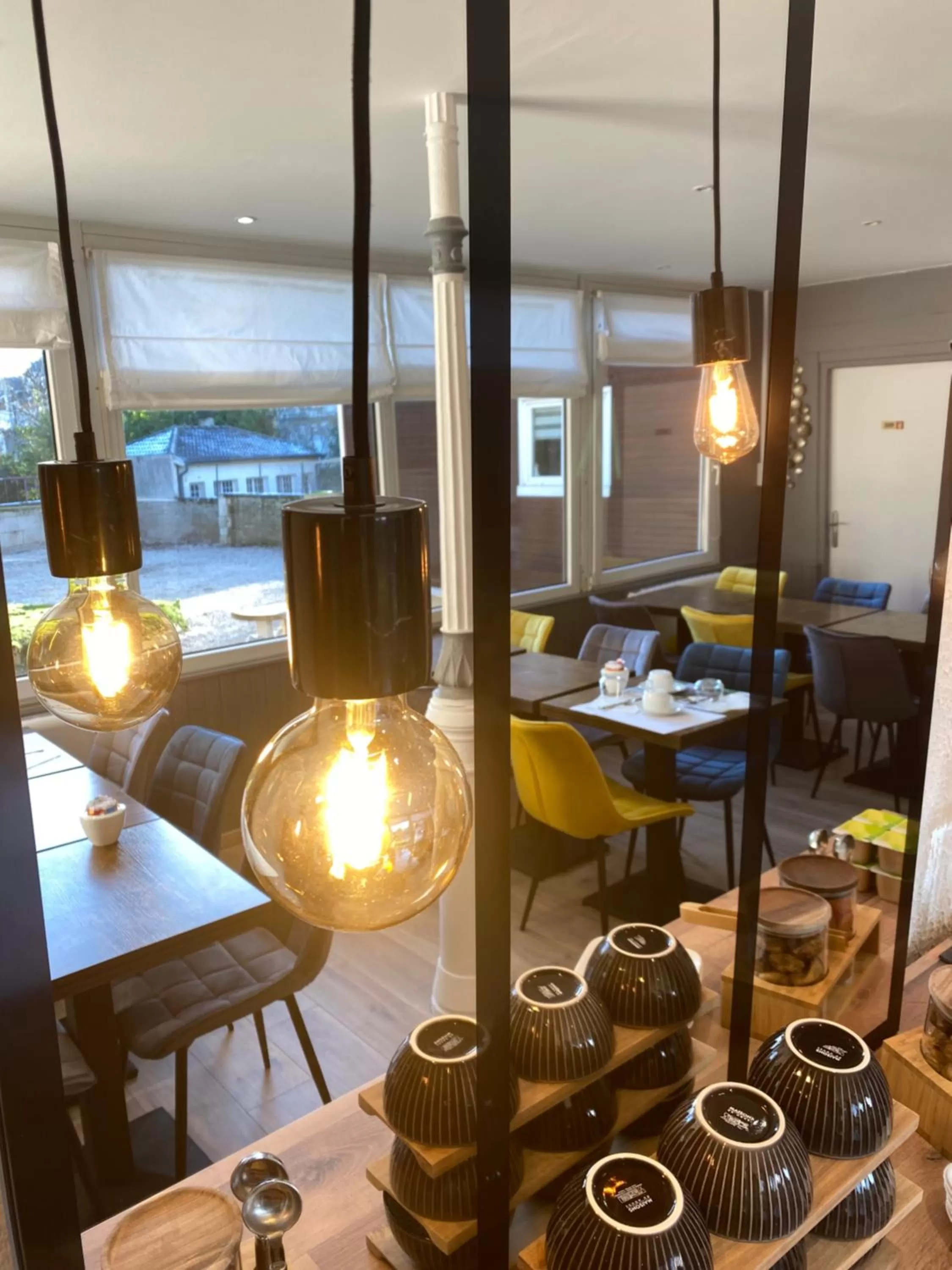 Breakfast, Restaurant/Places to Eat in Hôtel Le Picardy