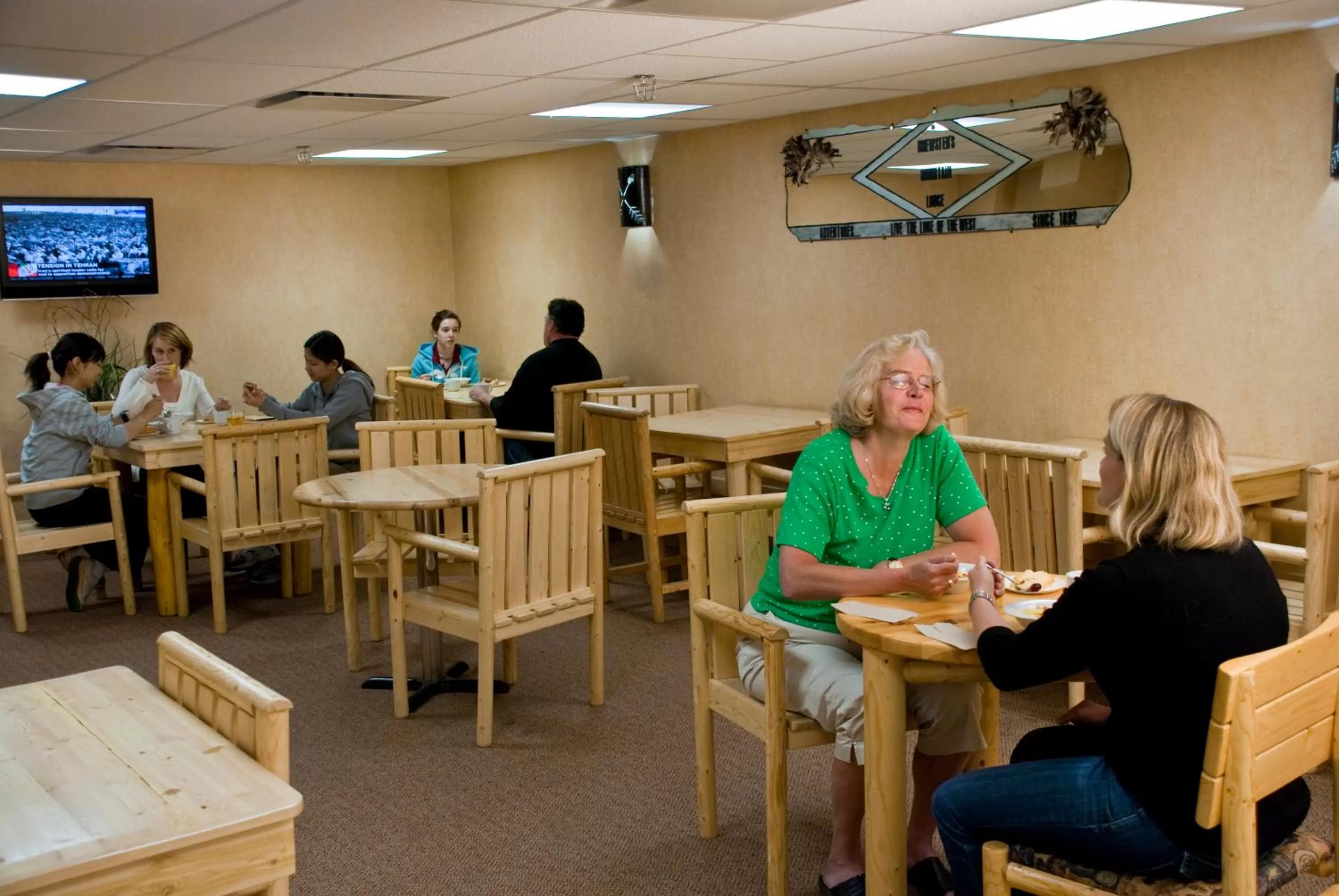 Restaurant/places to eat in Brewster Mountain Lodge