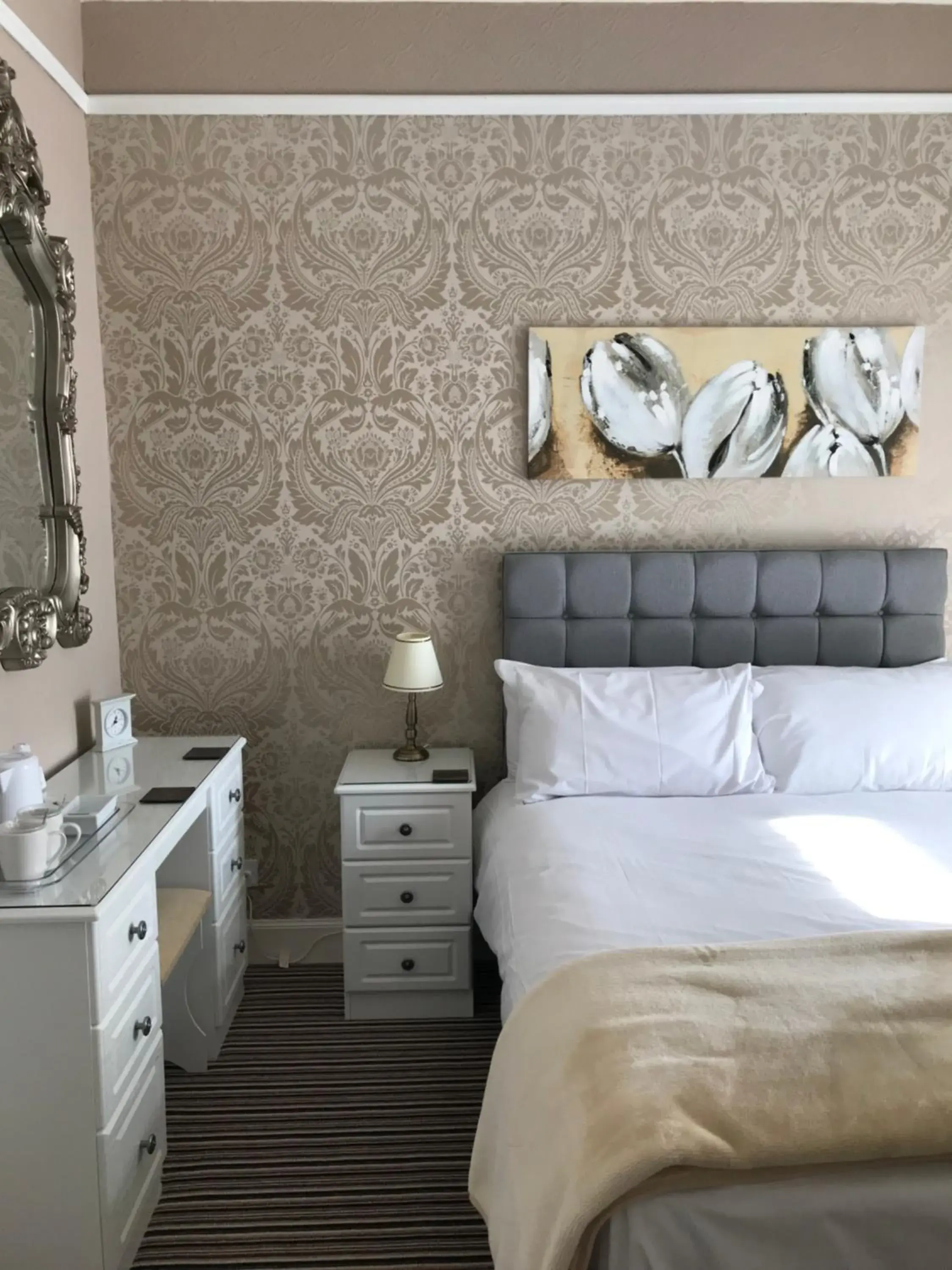 Superior Double Room in Inchrye Bed & Breakfast Superior Double Room in Inchrye Bed & Breakfast