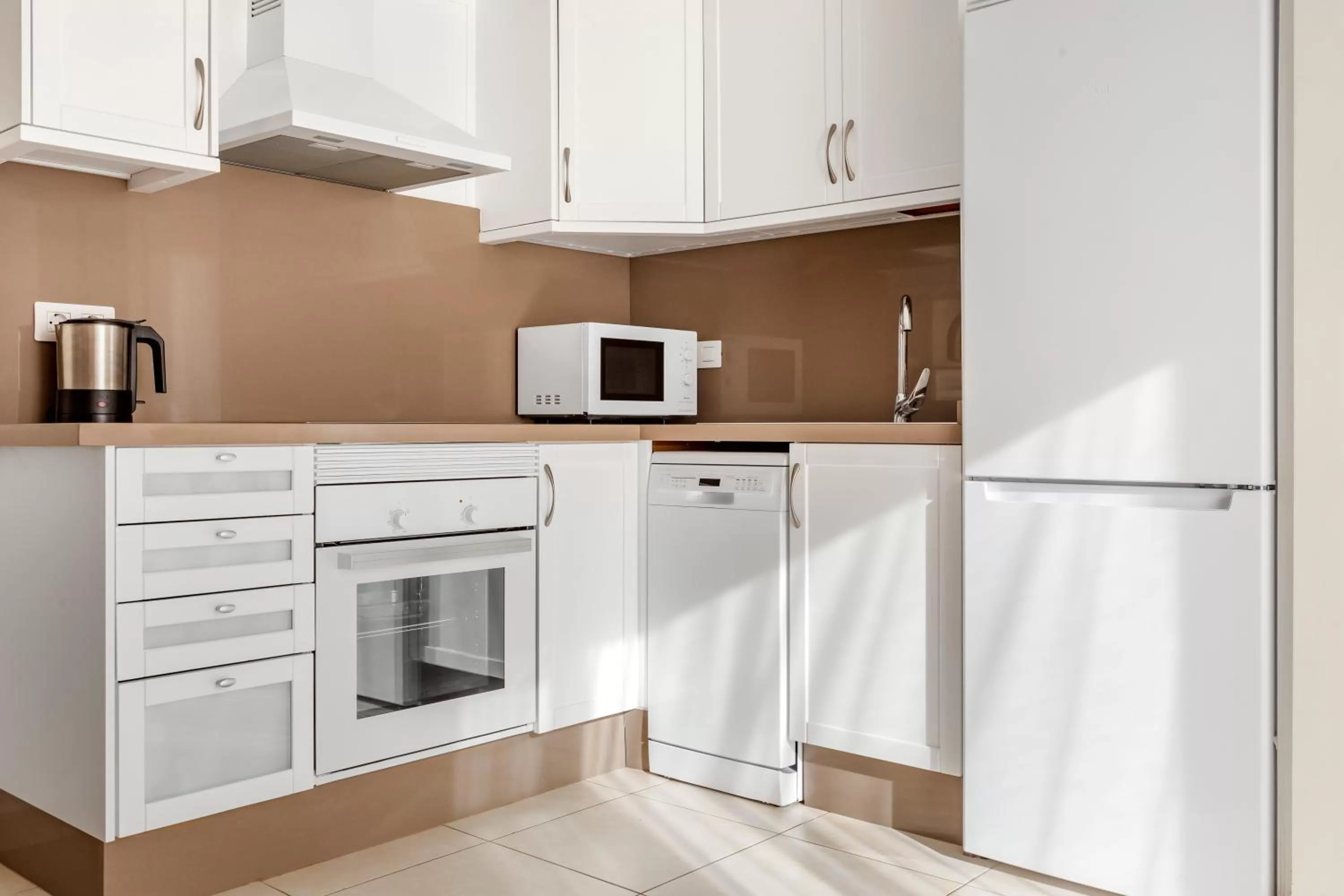 kitchen in Sunset Harbour Club