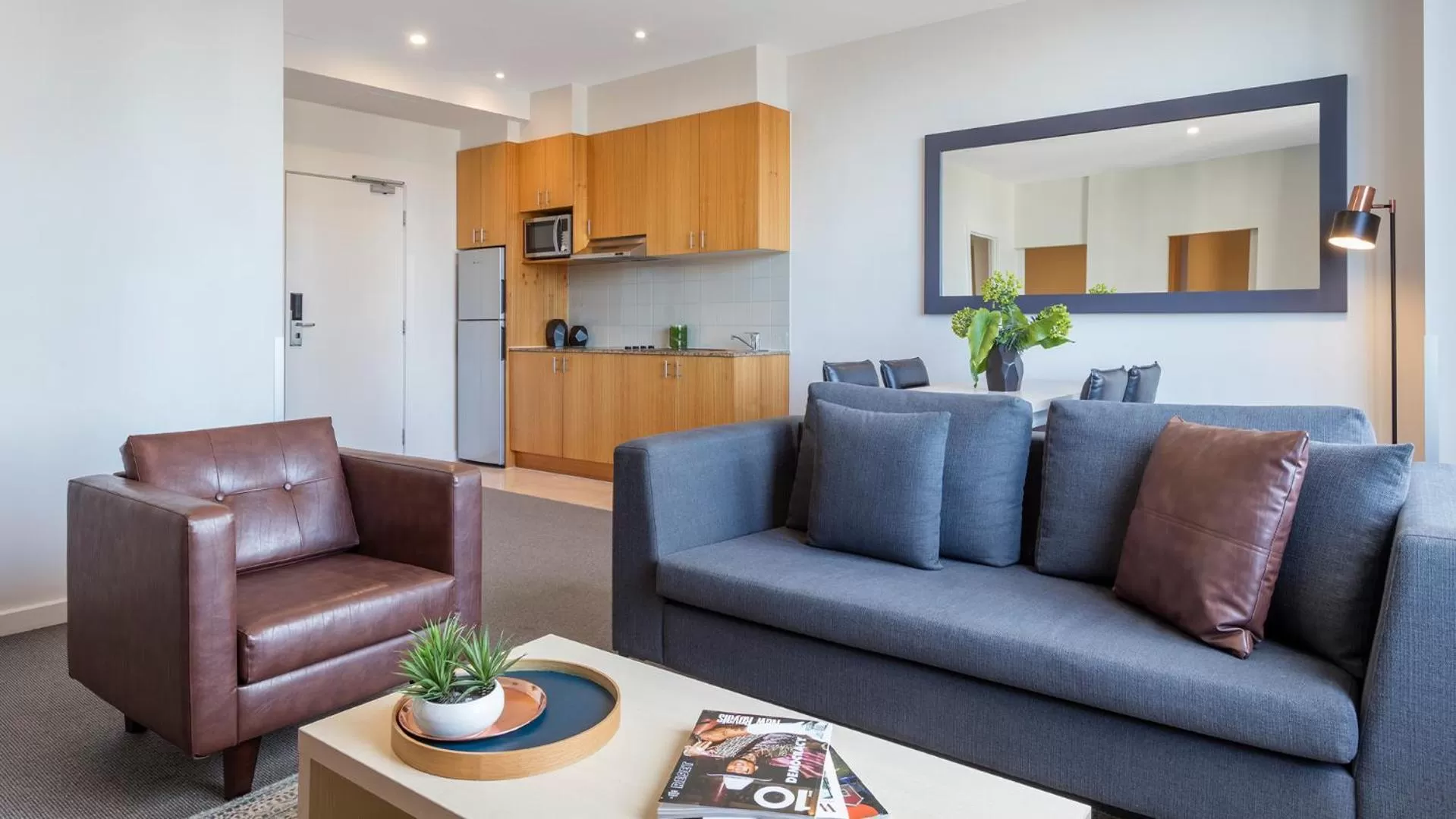 Kitchen or kitchenette in Oaks Melbourne on Market Hotel