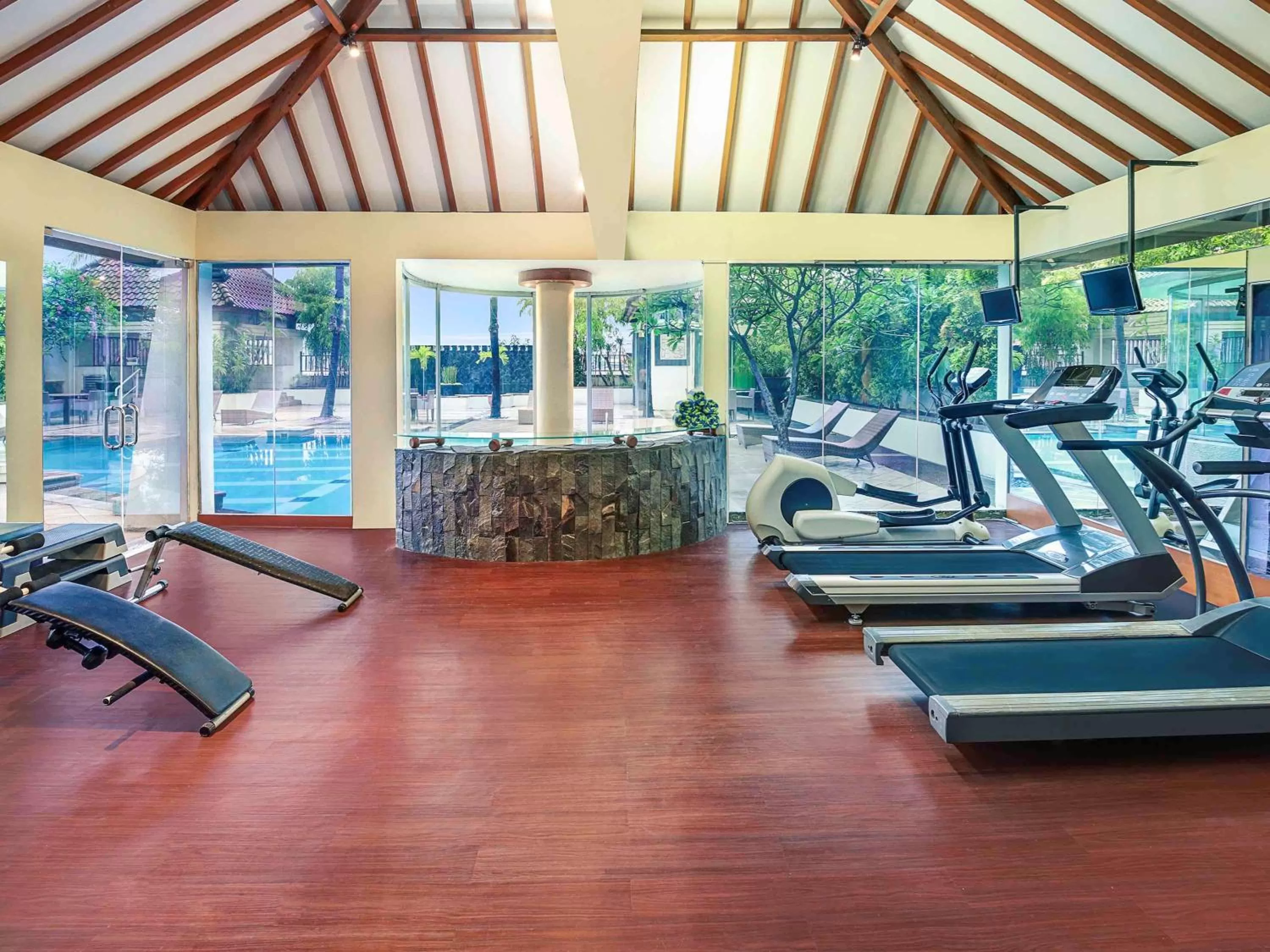 Fitness centre/facilities in Mercure Jakarta Kota