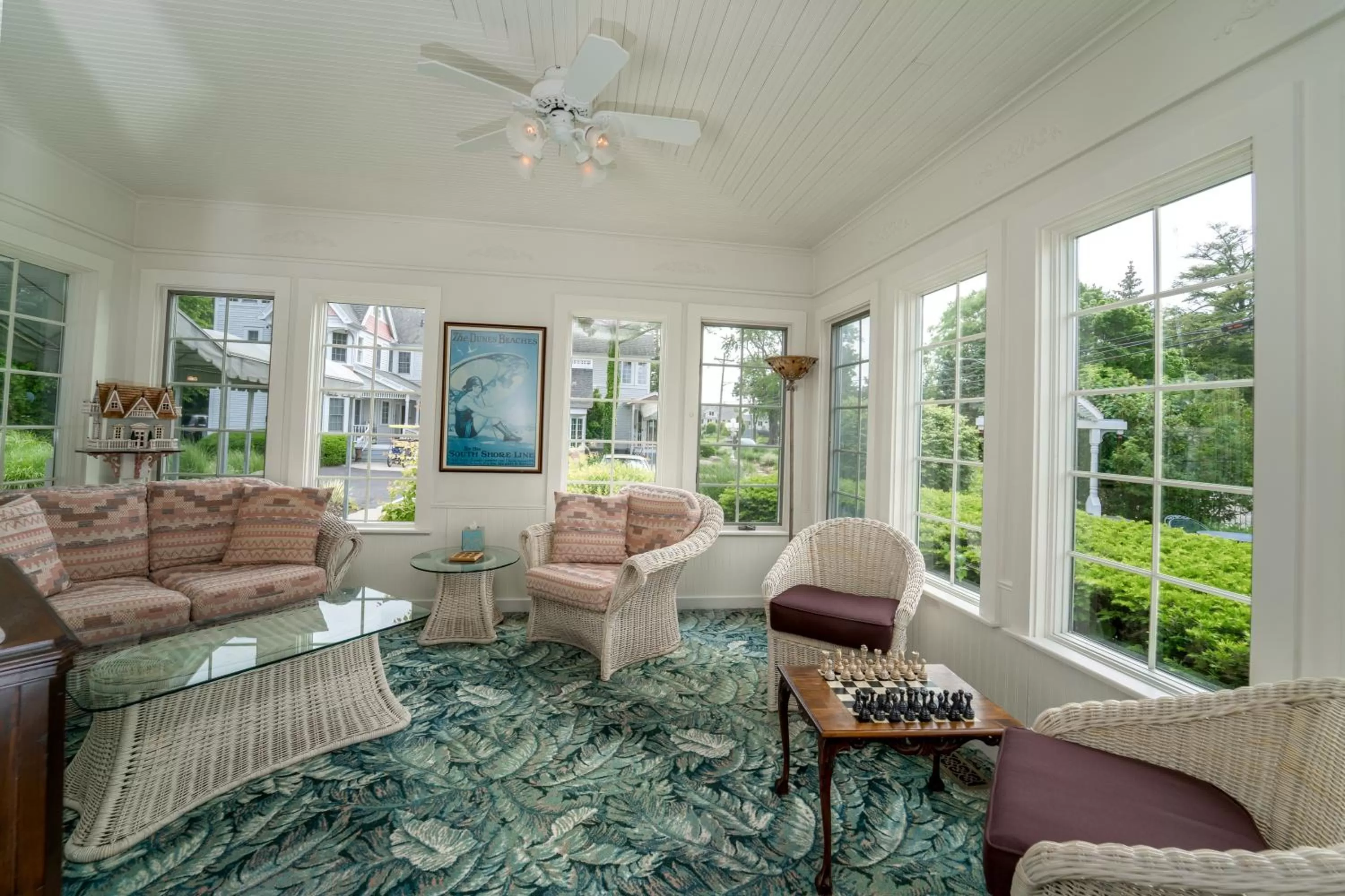 Seating area in Yelton Manor Bed and Breakfast