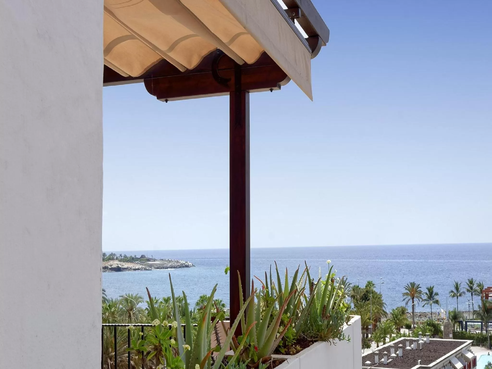 Sea view in Idyll Suites - Adults Only