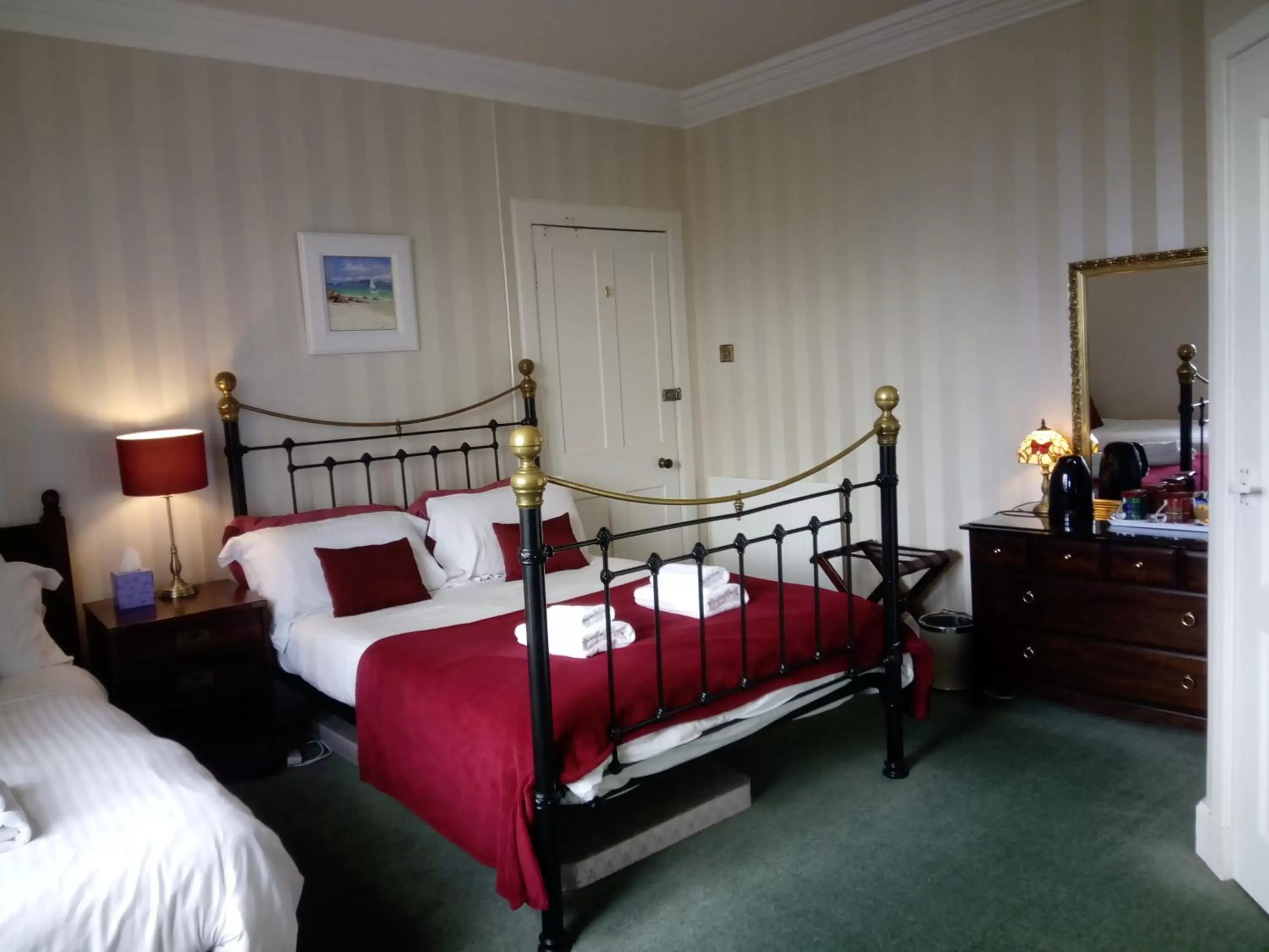 Superior Family Room in Dunallan Guest House Superior Family Room in Dunallan Guest House