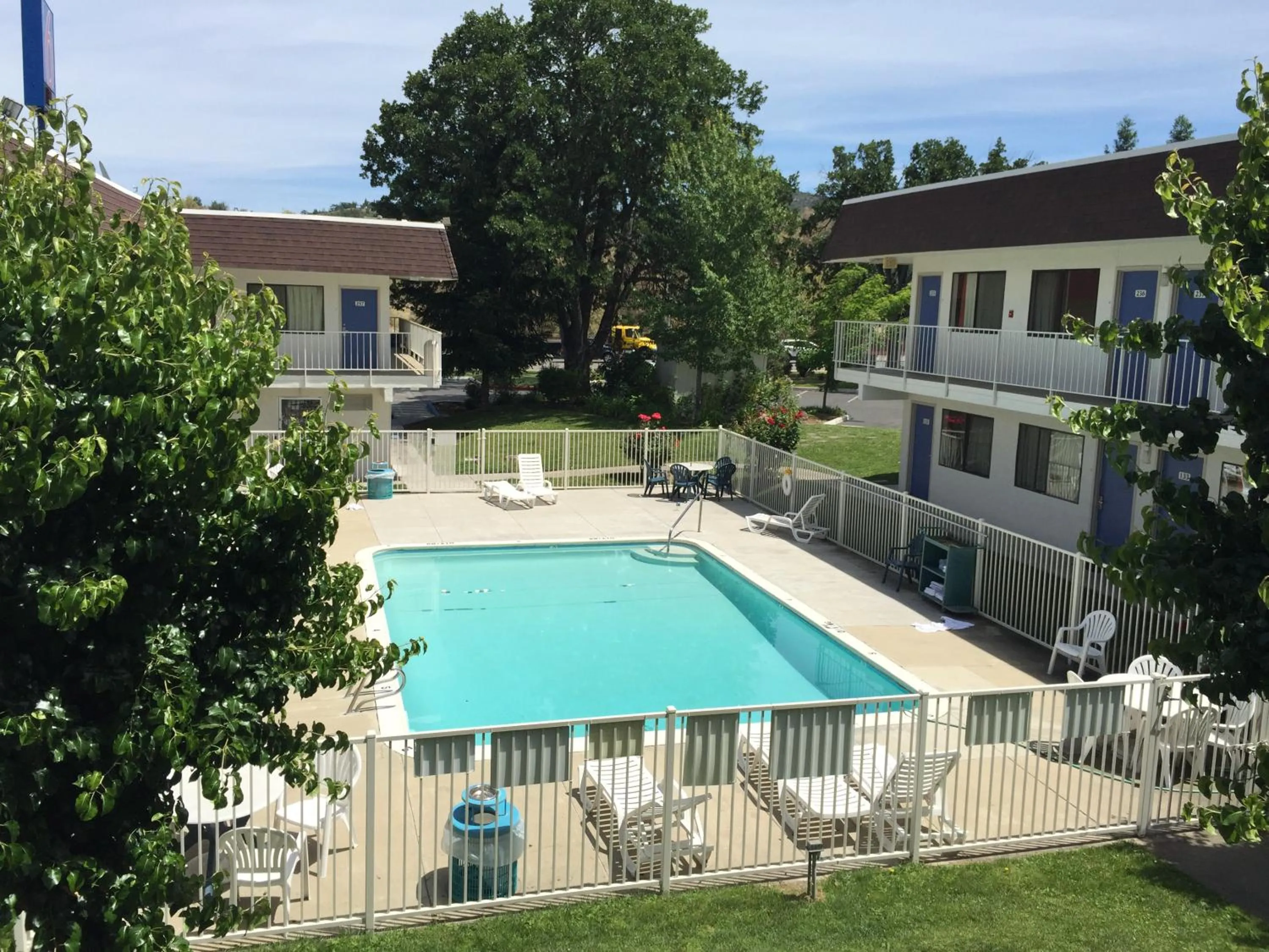Swimming pool in Motel 6-Yreka, CA