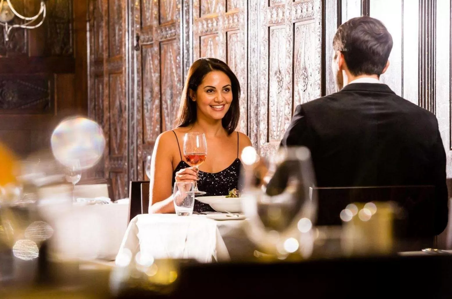 Restaurant/places to eat in Trenython Manor Resort