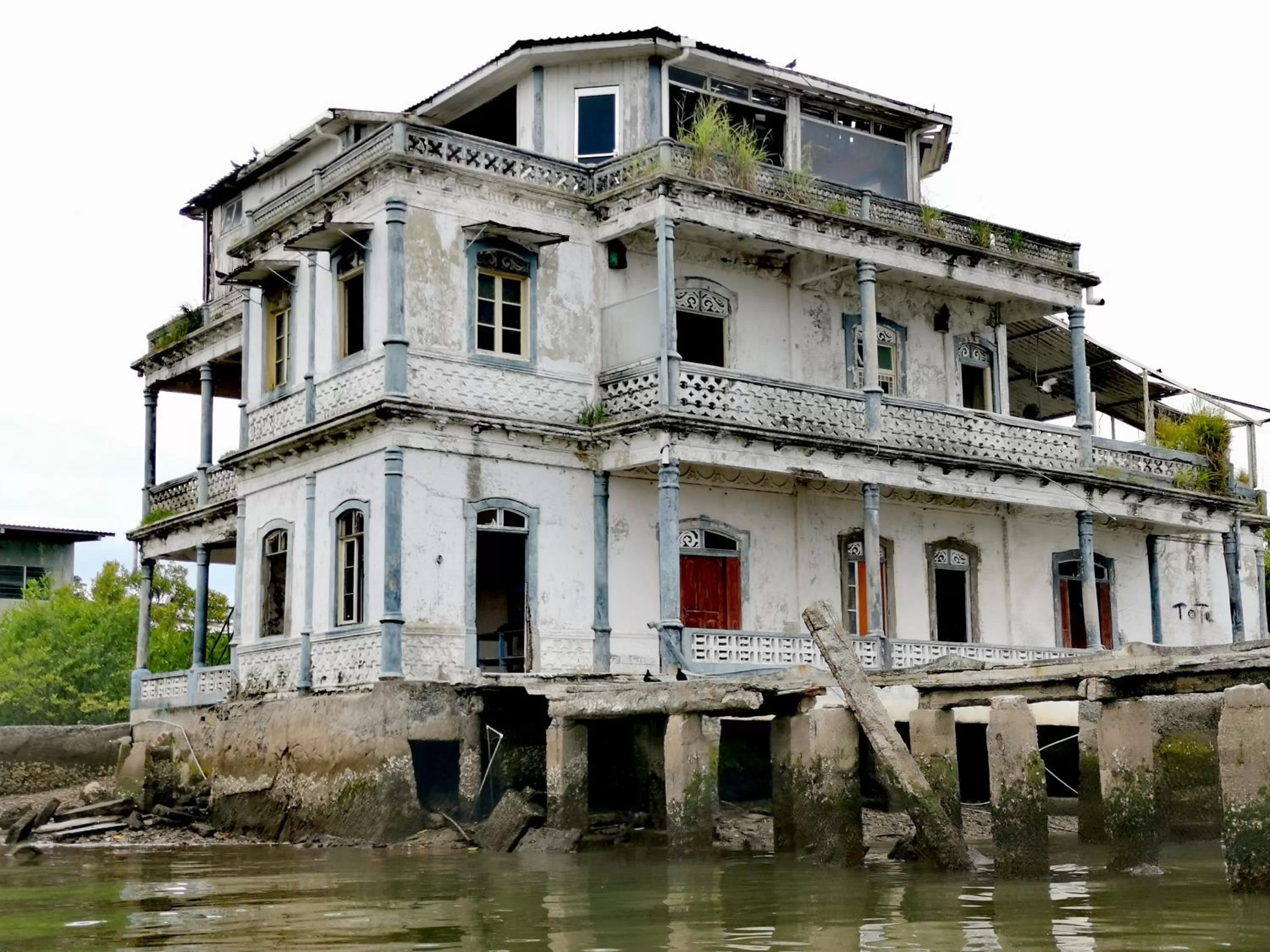 Hotel Aldea Pura Vida