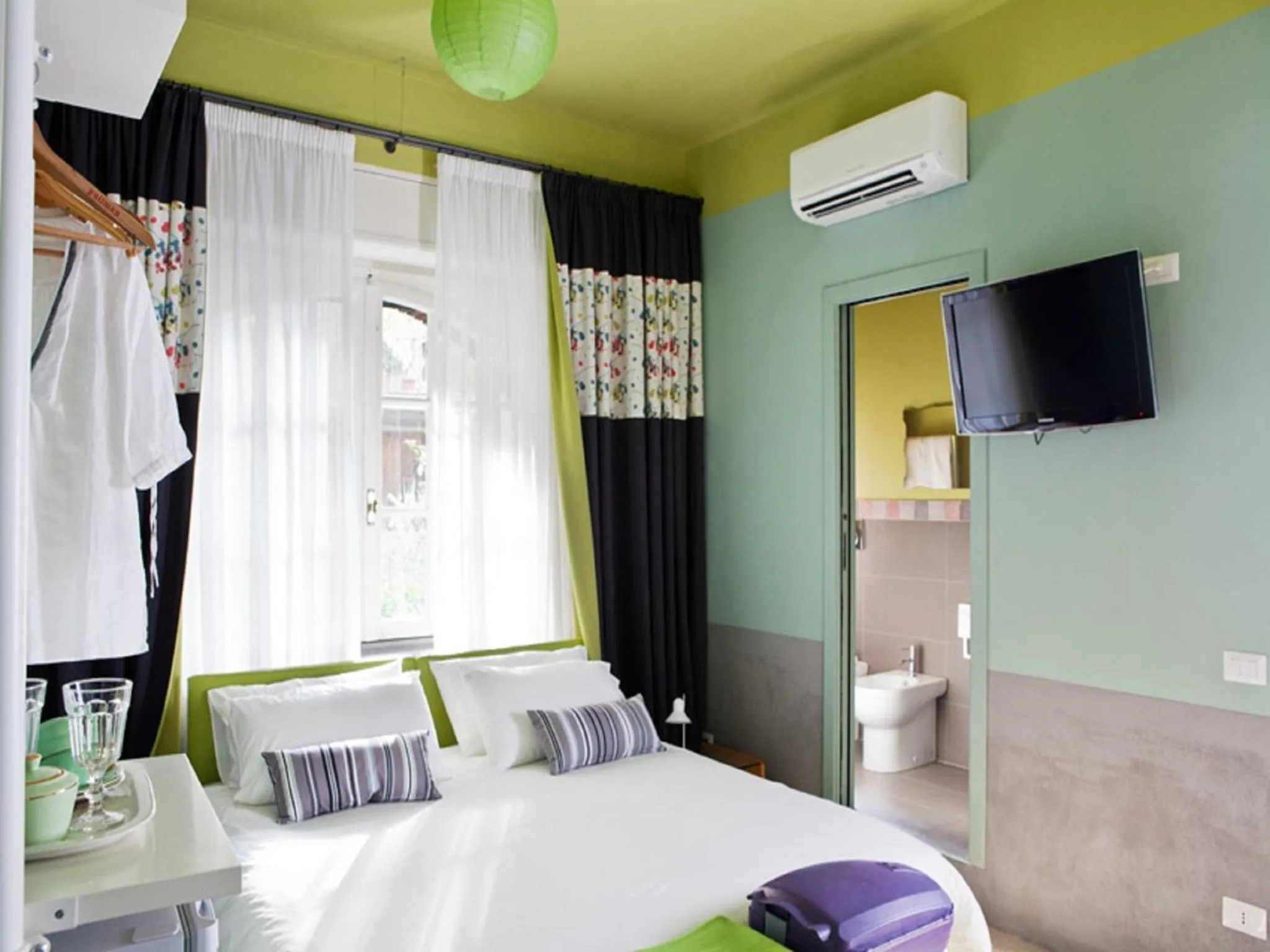 Bed in PratinnVatican