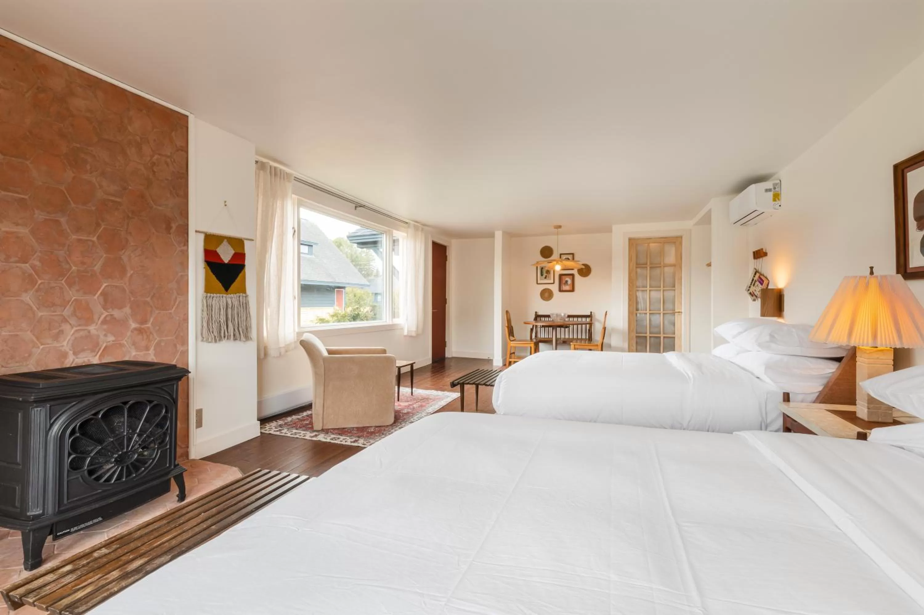 Bed in Eastwind Hotel Lake Placid