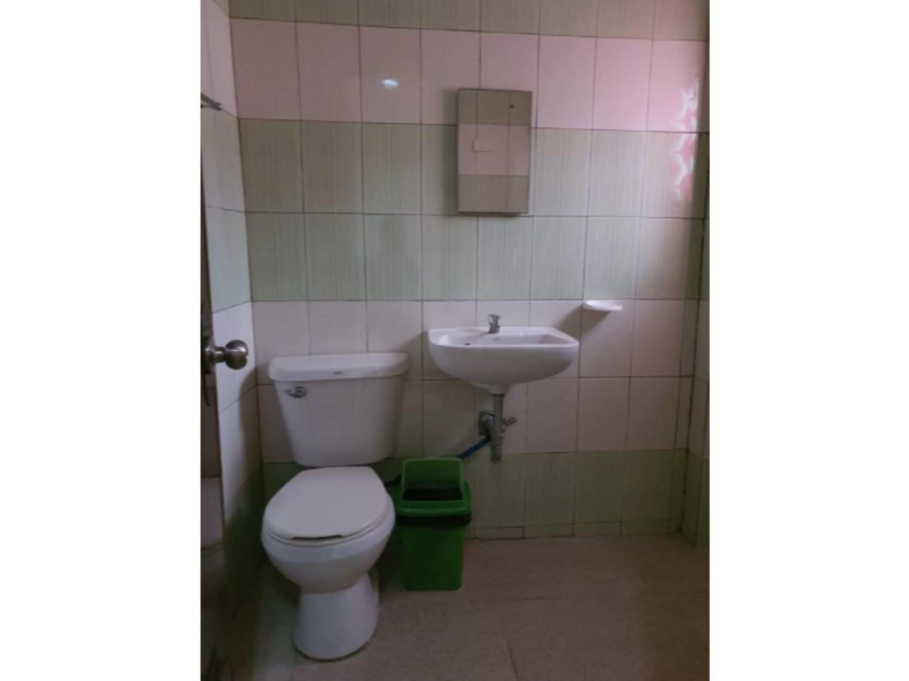 Bathroom in Aosmec Square Hotel