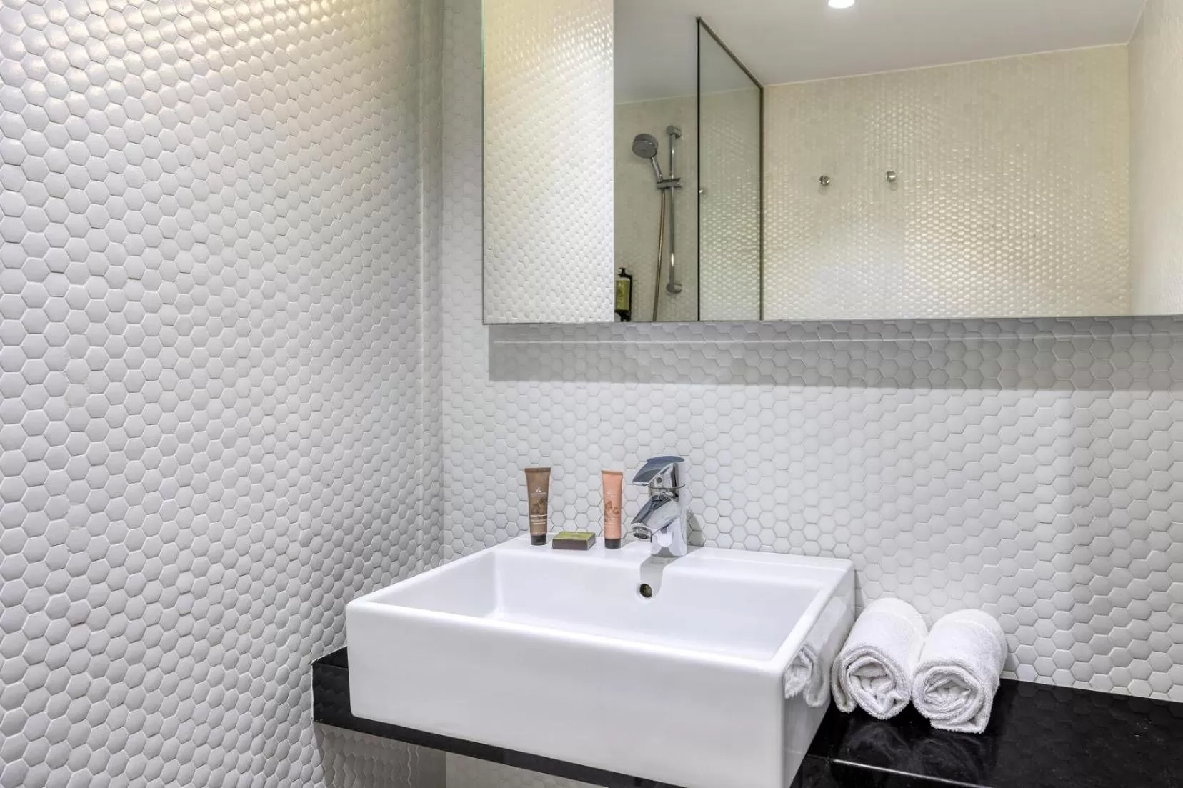 Bathroom in Citadines Ramblas Barcelona