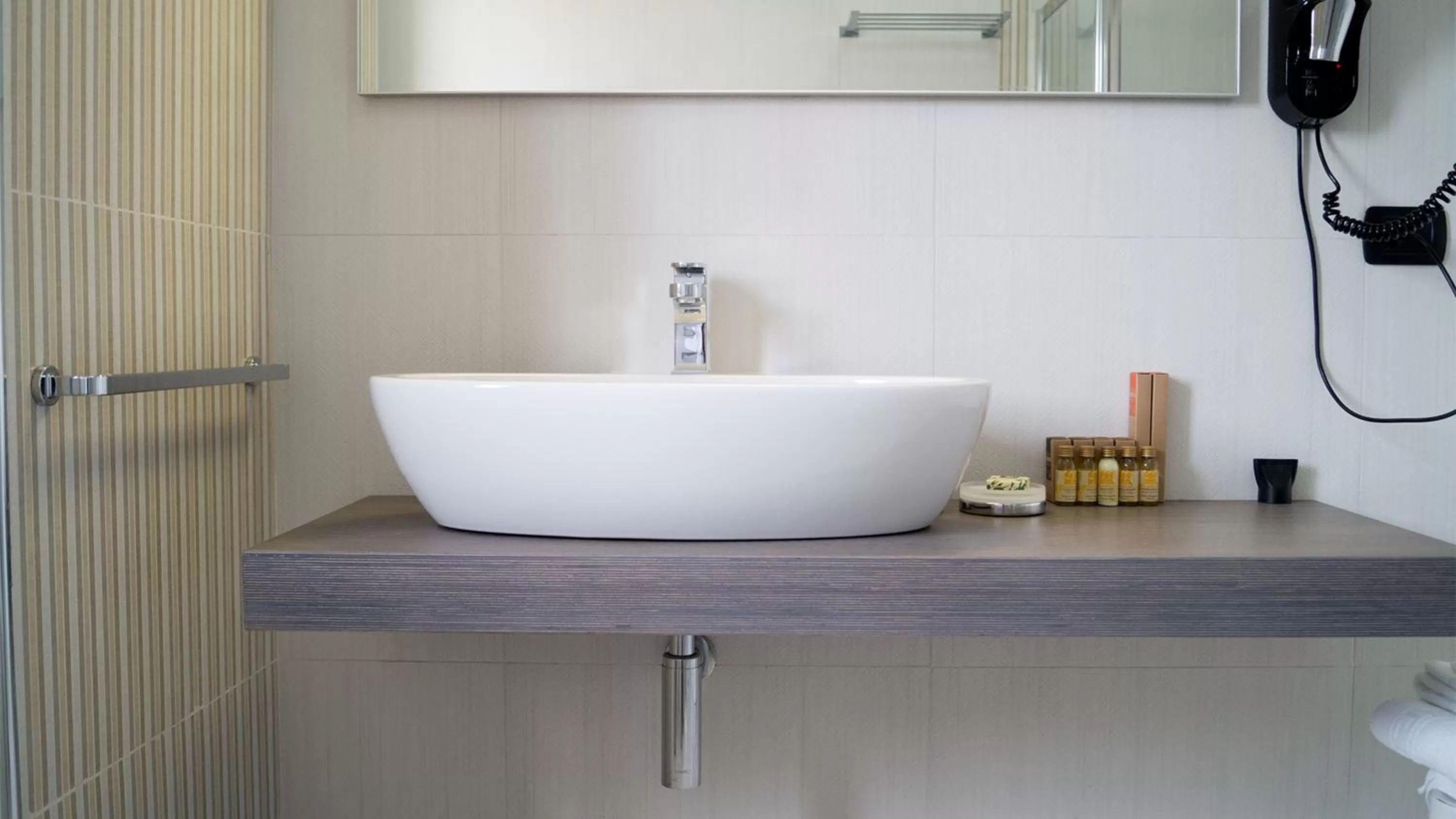 Bathroom in Areté Luxury Room