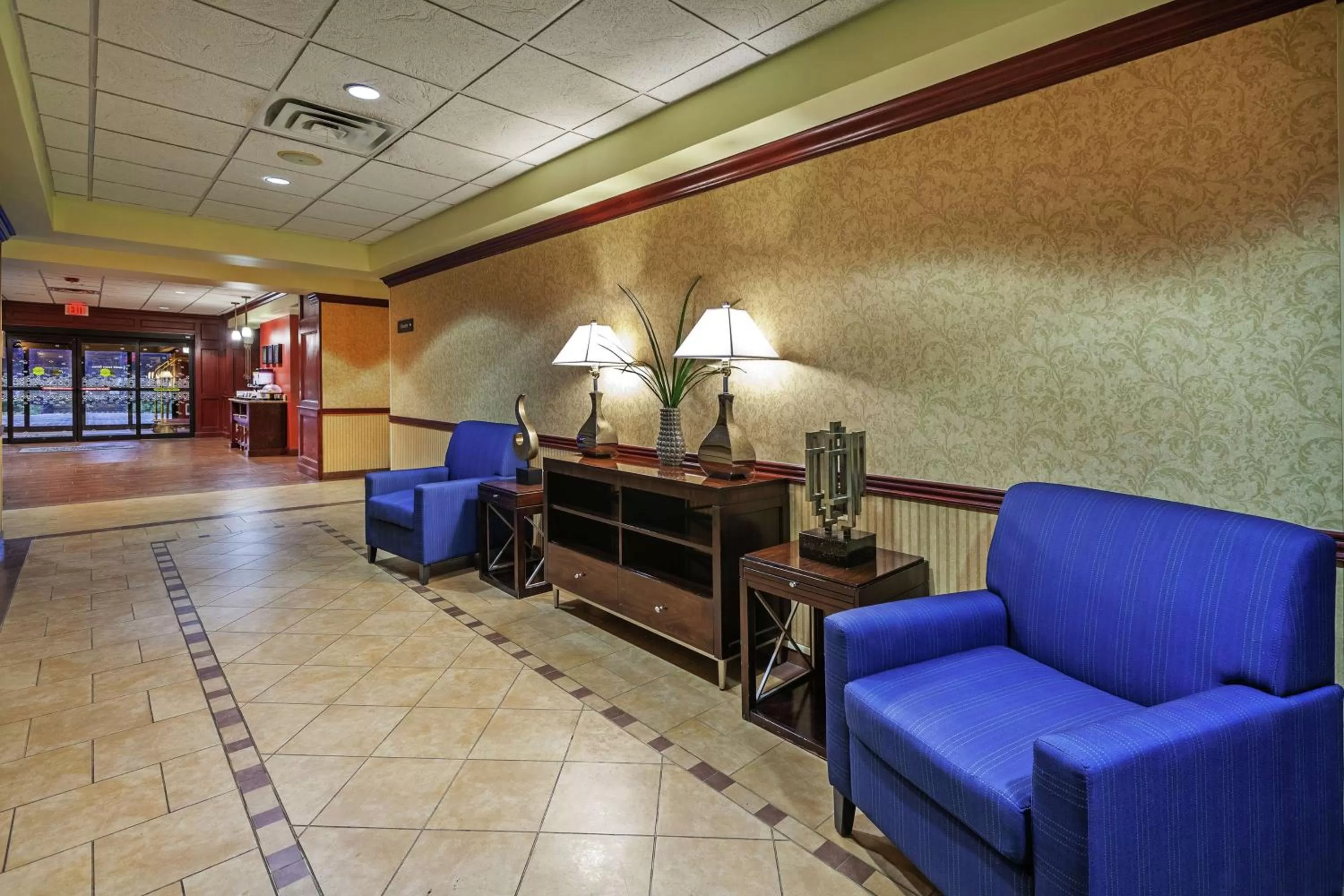 Lobby or reception in Hampton Inn & Suites Owasso