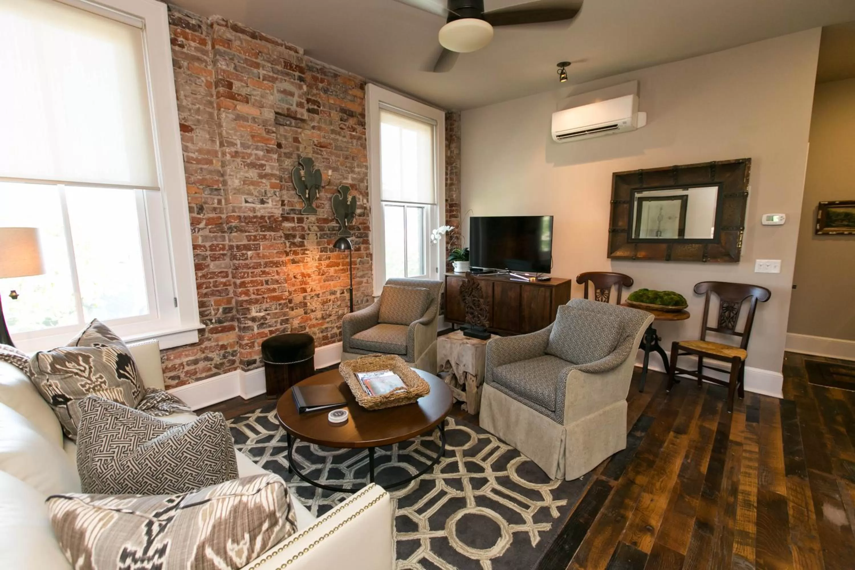 Living room in The Windsor - Asheville