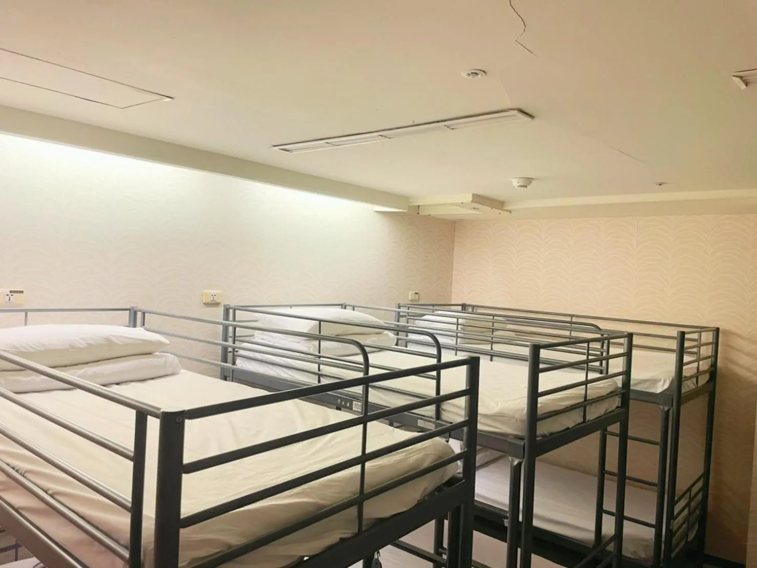 On site, Bed in Single inn- KAOHSIUNG LINSEN