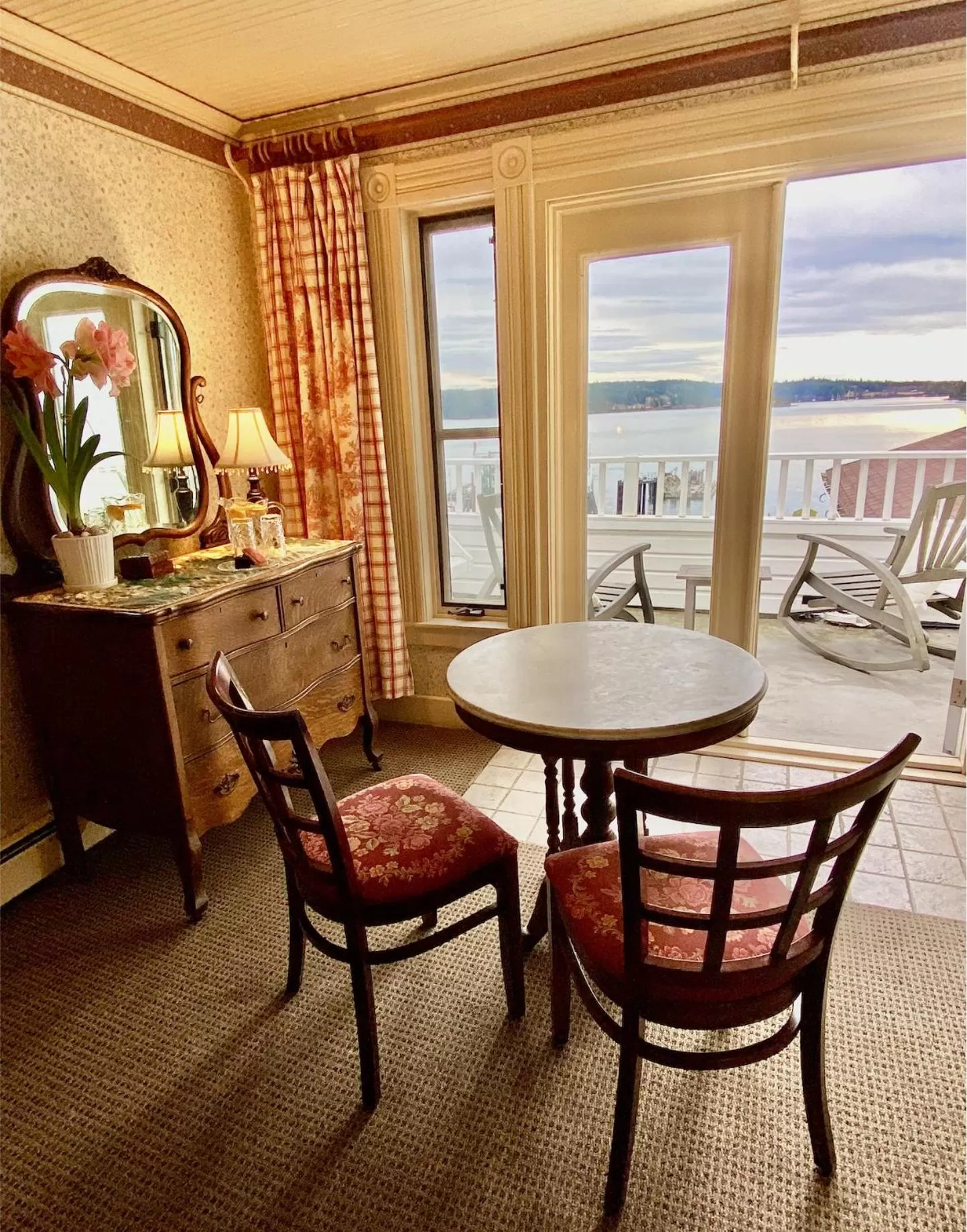 Deluxe Double Room with Balcony and Sea View in Orcas Hotel