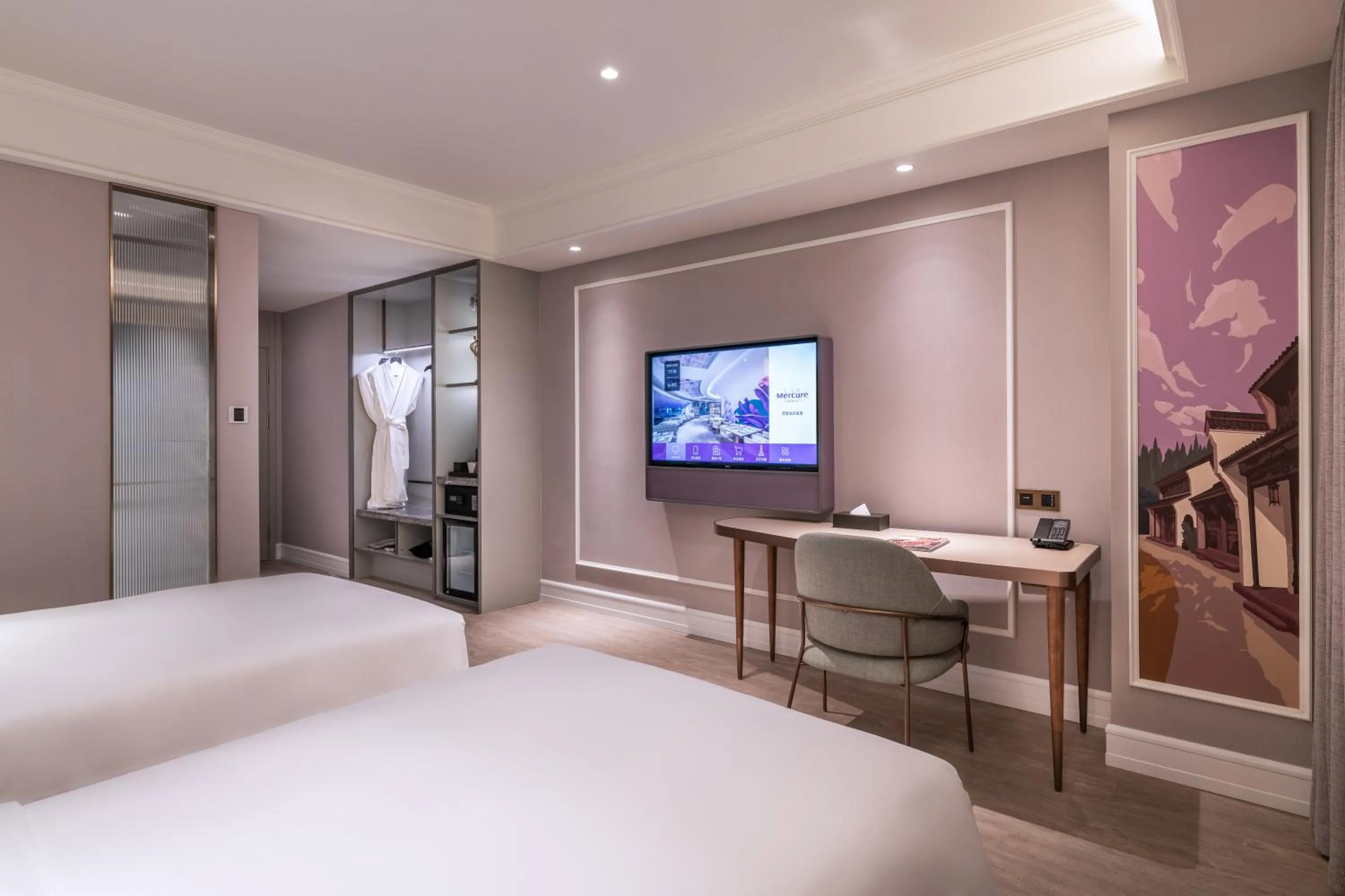 Photo of the whole room, Bed in Mercure Hangzhou Xixi Wetland