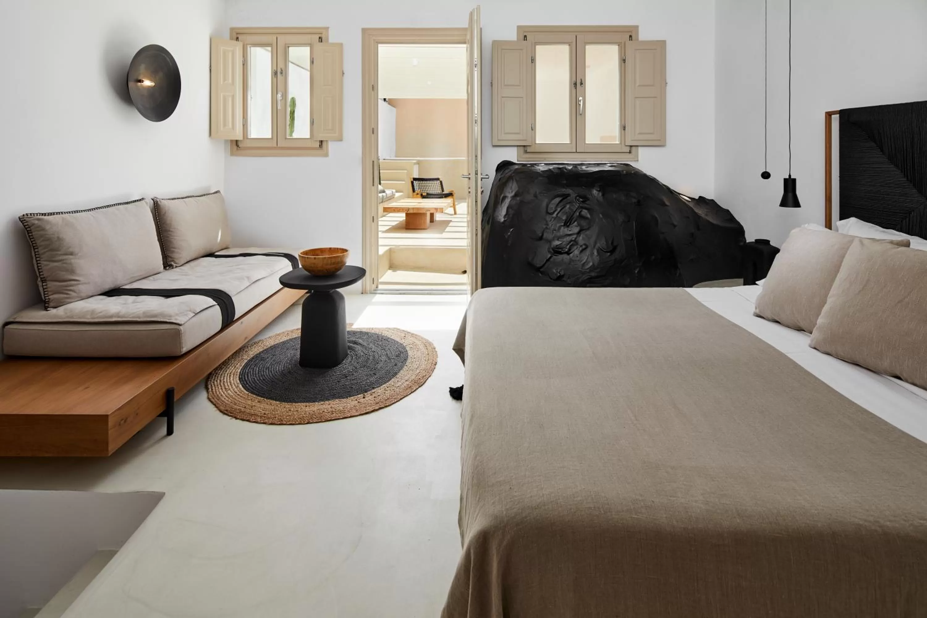 Living room, Bed in U & ME SUITES