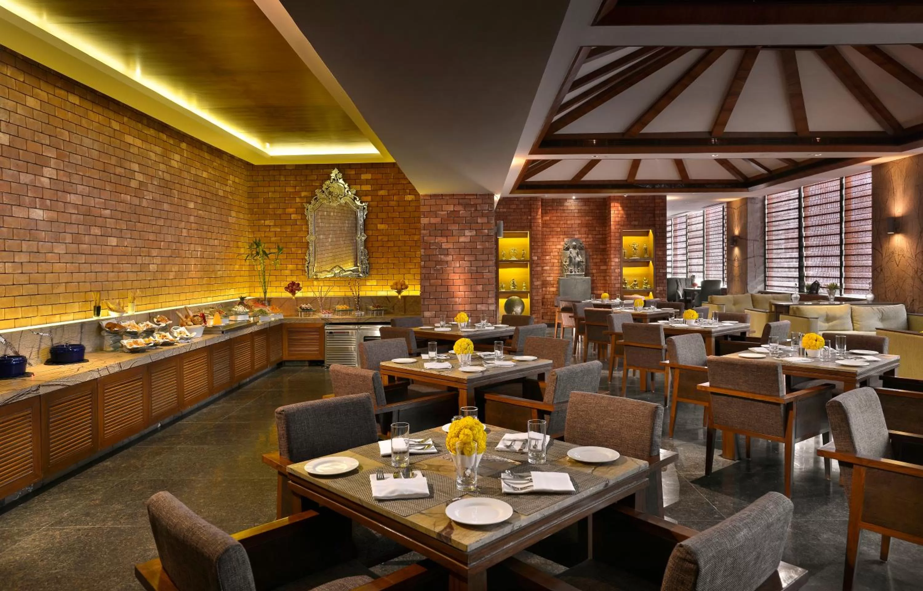 Restaurant/places to eat in The Lalit Great Eastern Kolkata