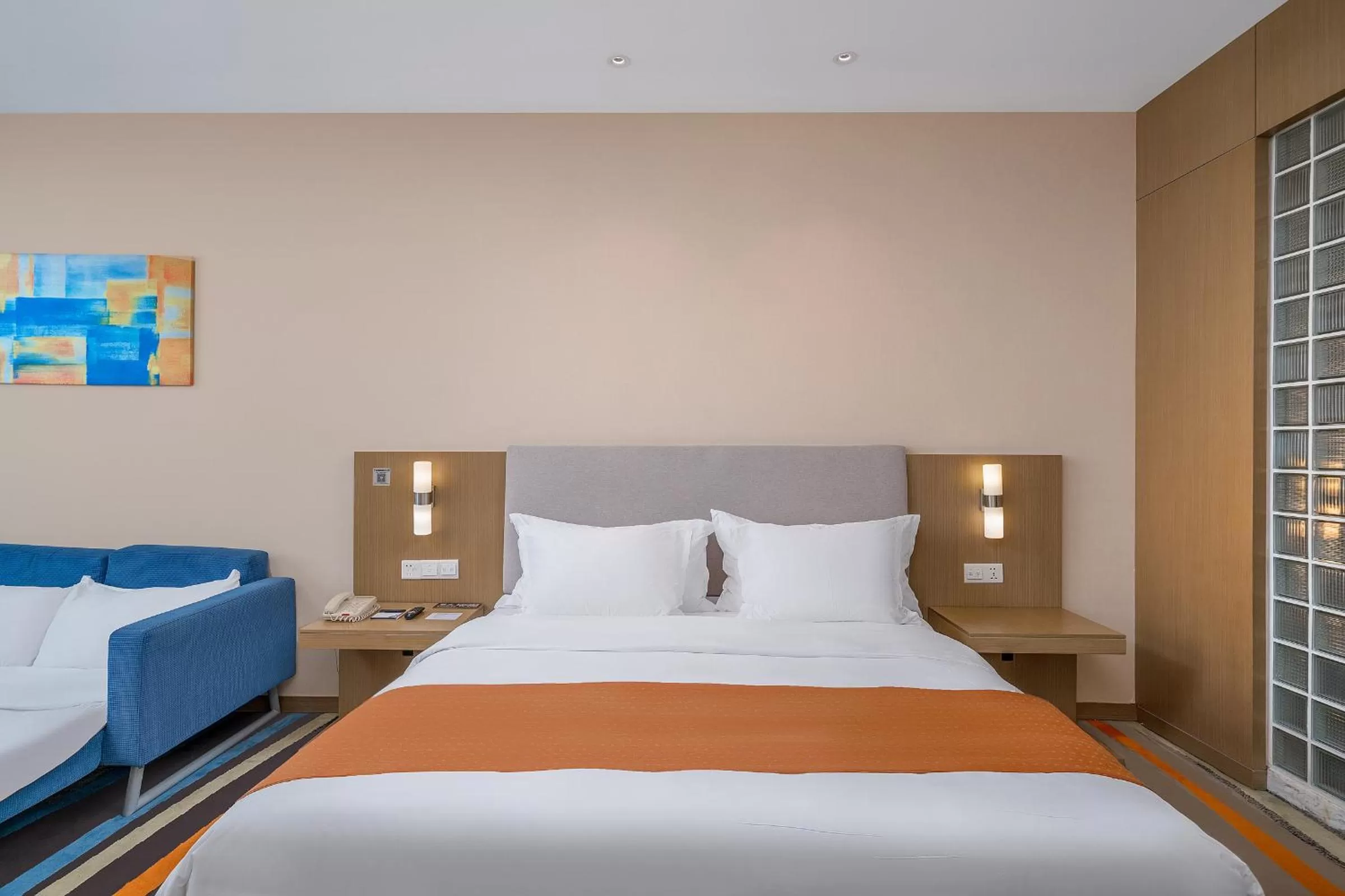 Bed in Guangzhou Baiyun Airport Rejoice by Argyle Hotel Rehe Metro Exit B --Free shuttle bus is provided during the 138th Canton Fair
