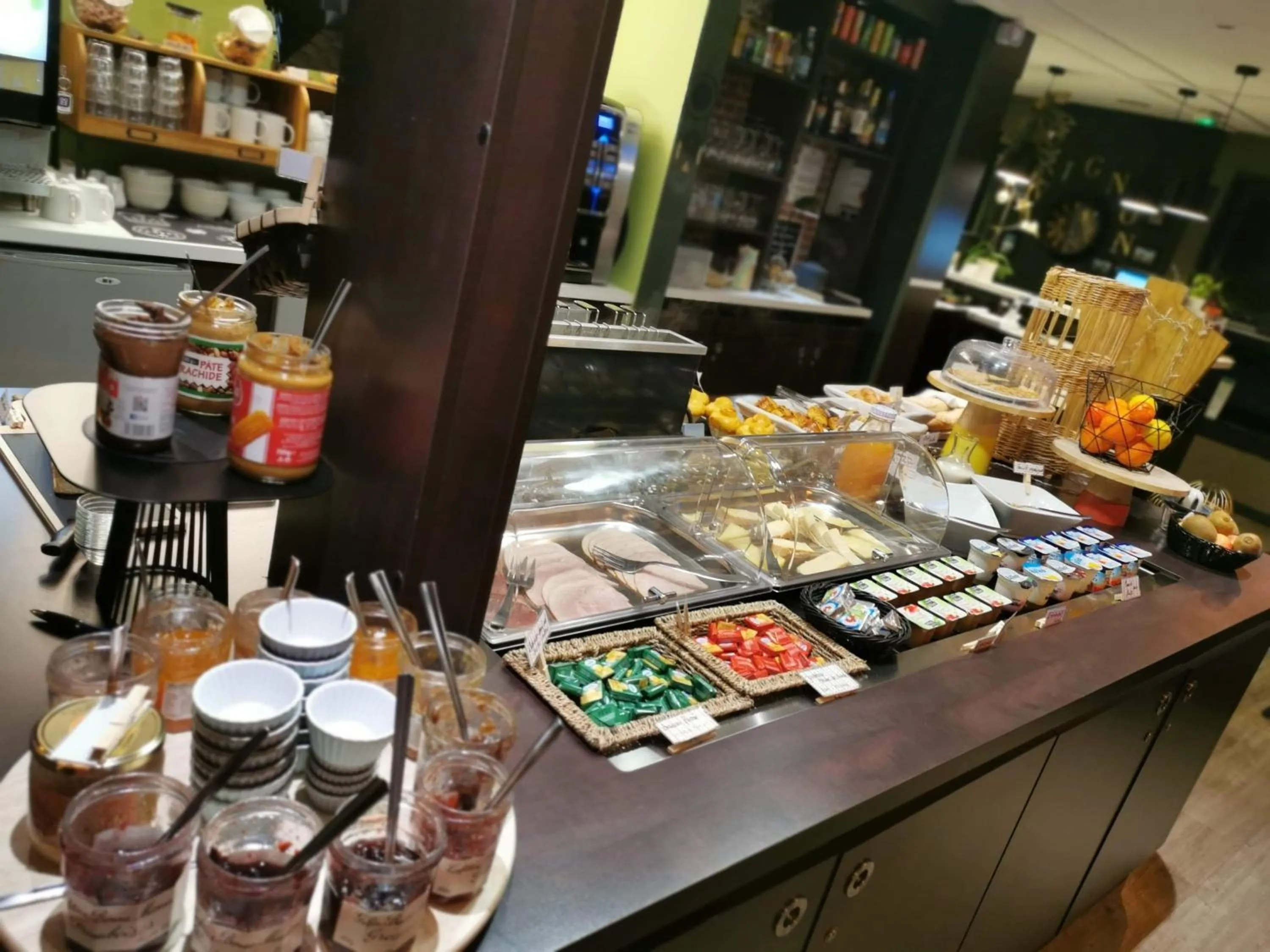 Buffet breakfast in Hôtel Kyriad Cap Sud