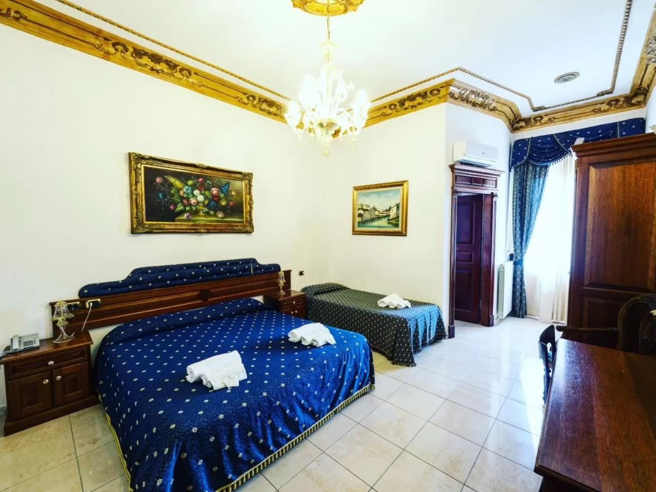 Bed in Euro Hotel Iglesias